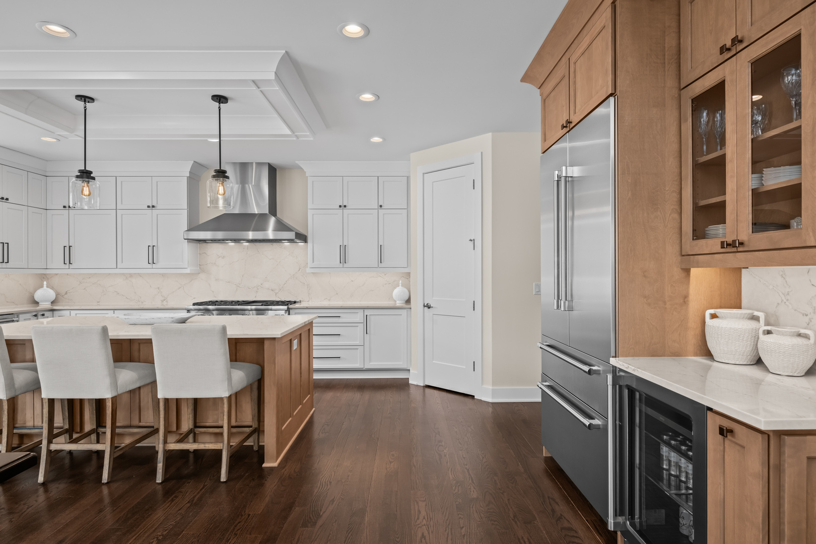 1222 N Walnut Avenue