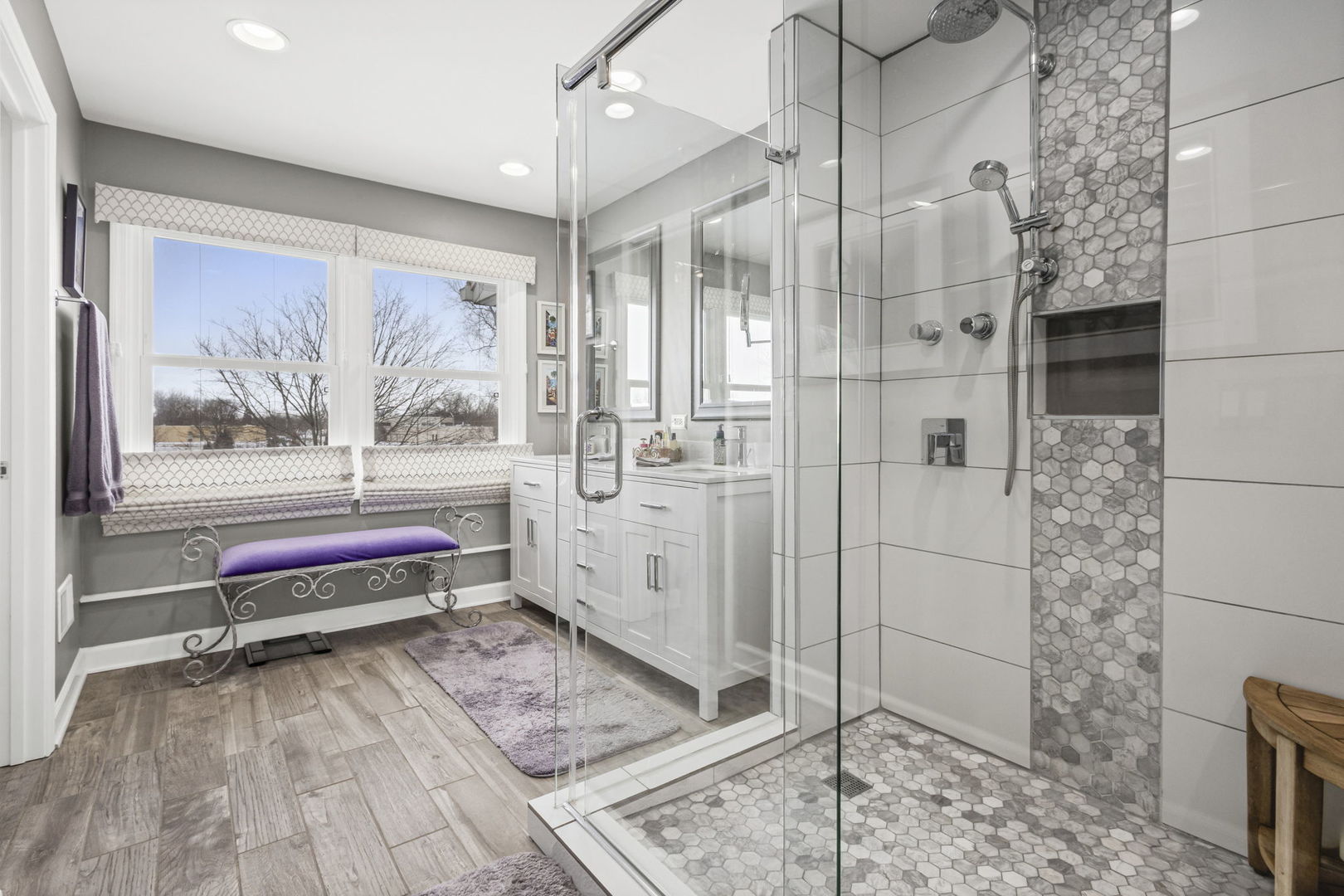 546 W Bridge View Court