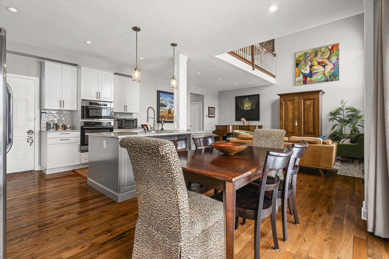 546 W Bridge View Court