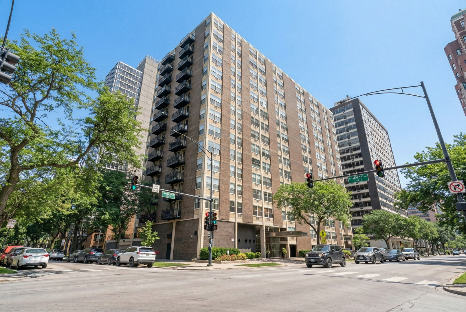 3033 N Sheridan Road Unit: 508