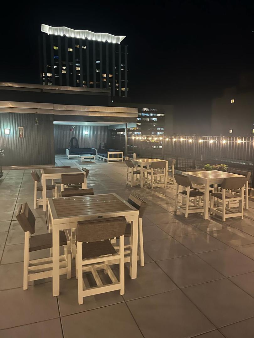 3033 N Sheridan Road Unit: 508