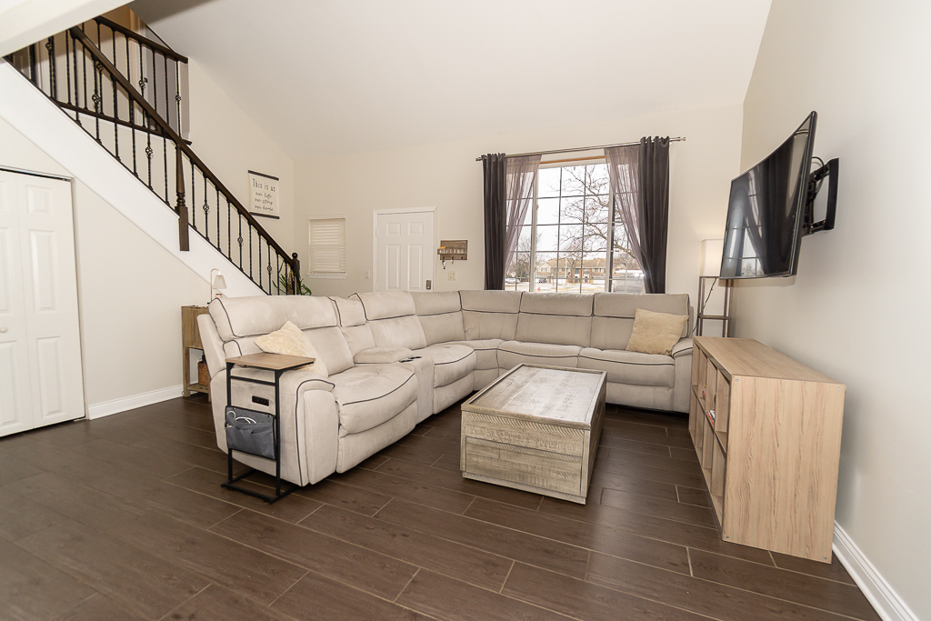 175 N Clare Court