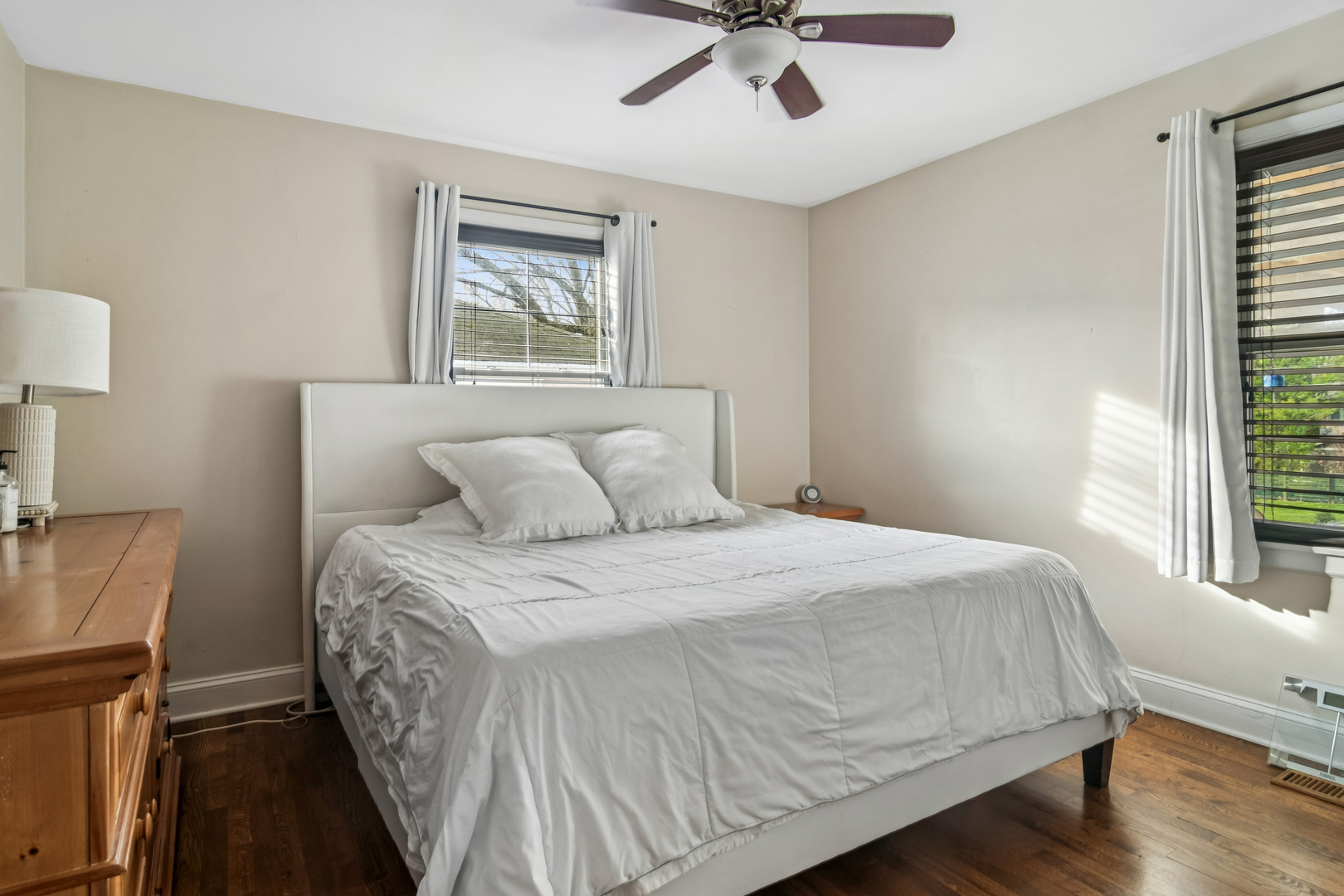 102 S ASHLAND Avenue