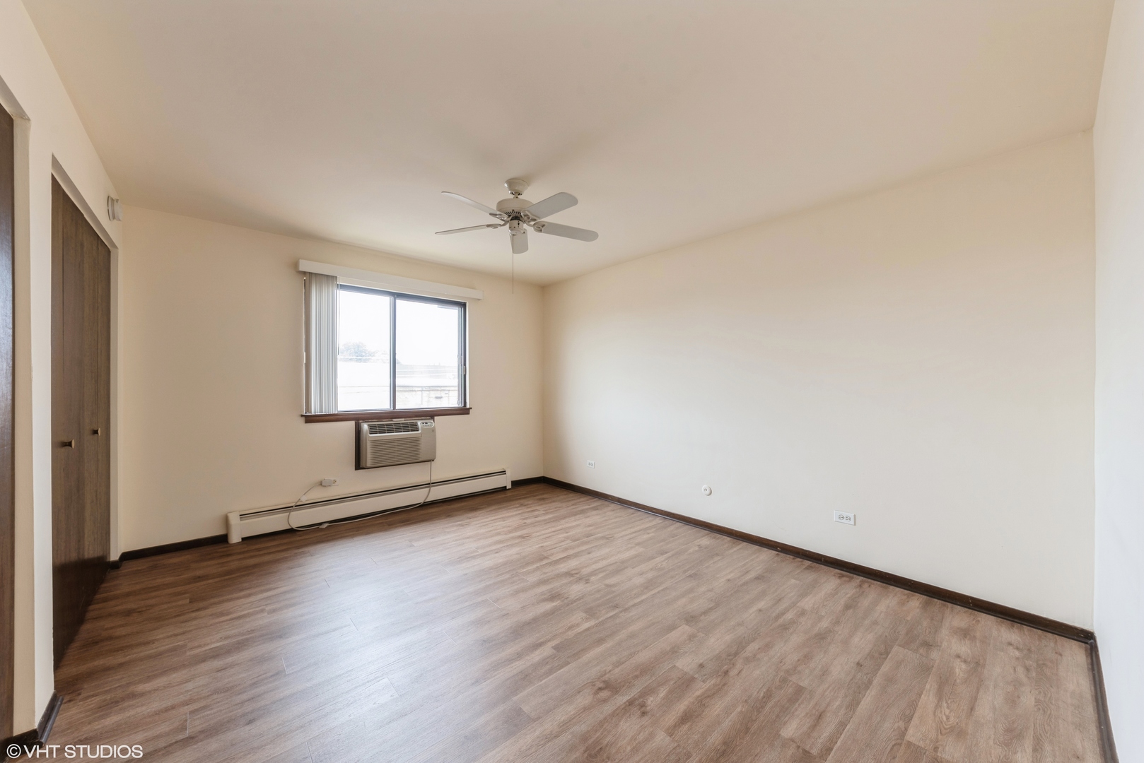 909 S McKinley Avenue Unit: 2B