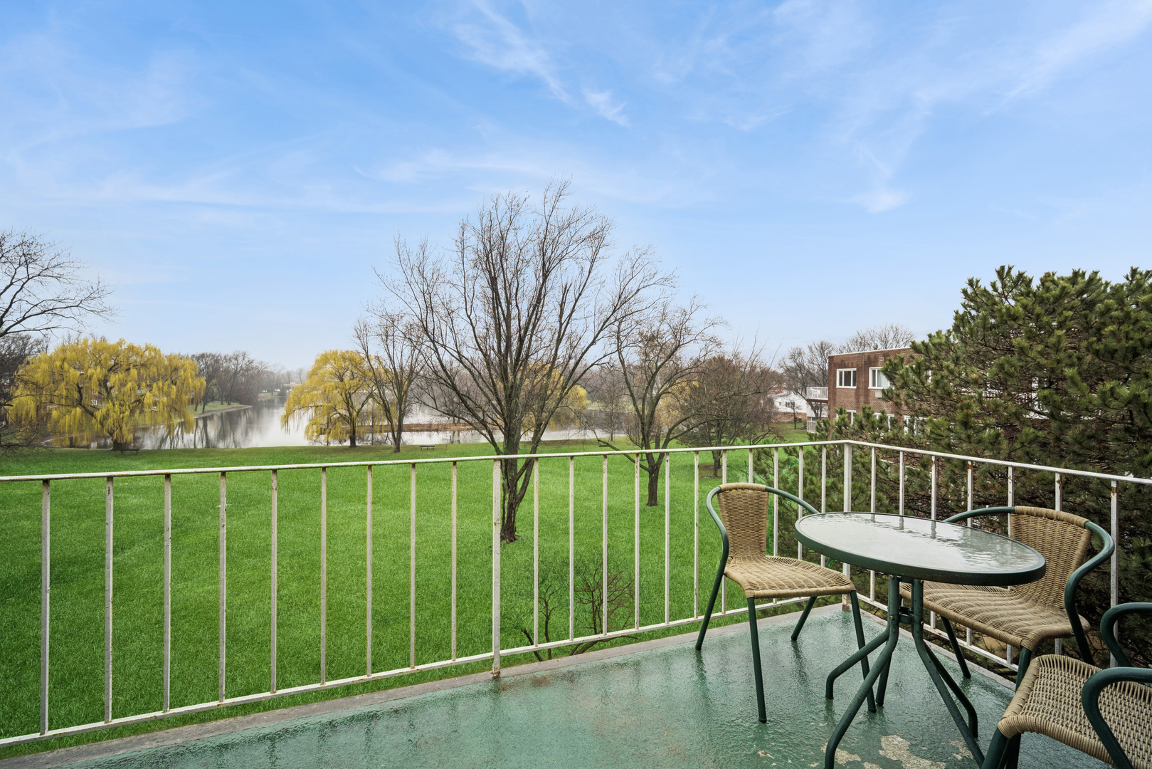 2700 E Bel Aire Drive Unit: 303