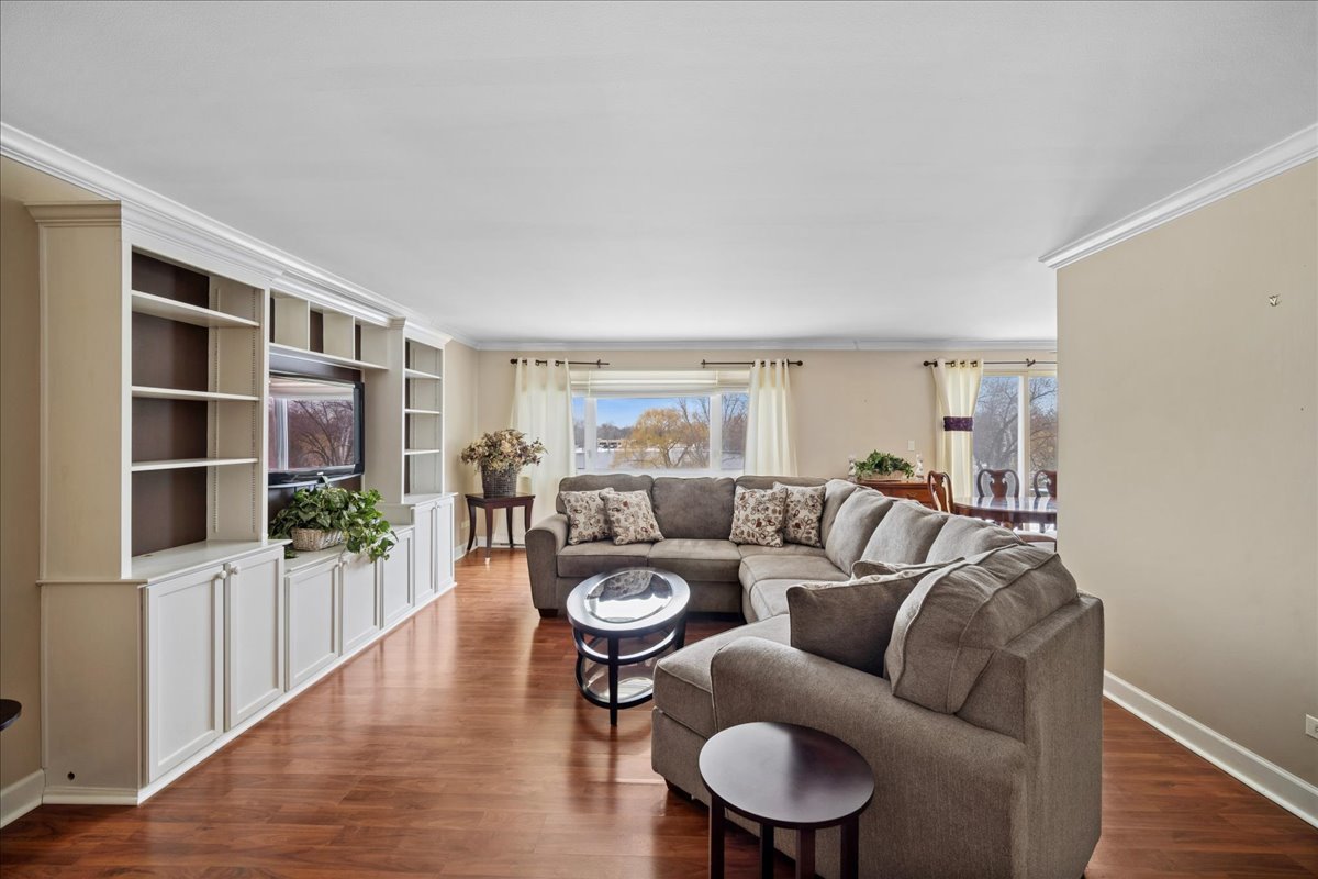 2700 E Bel Aire Drive Unit: 303