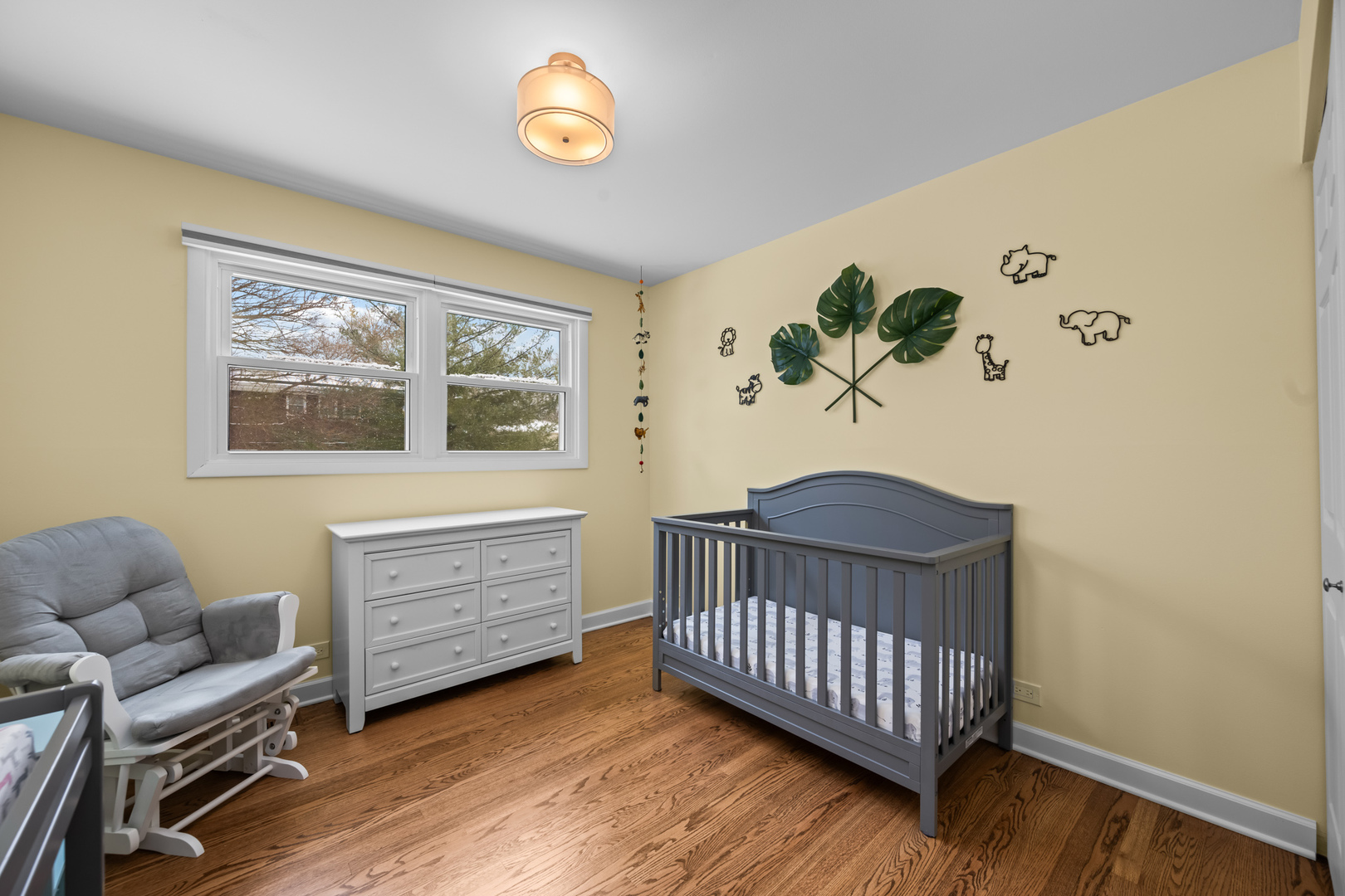 1919 N Pinetree Drive