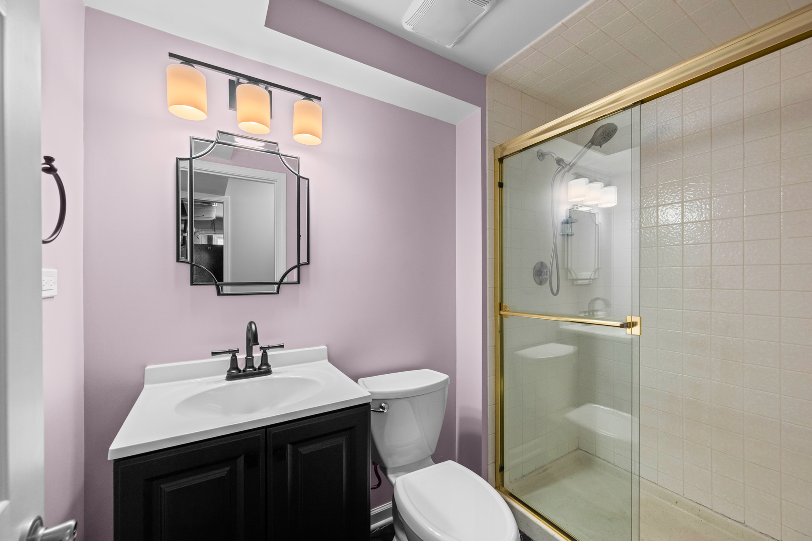 1919 N Pinetree Drive