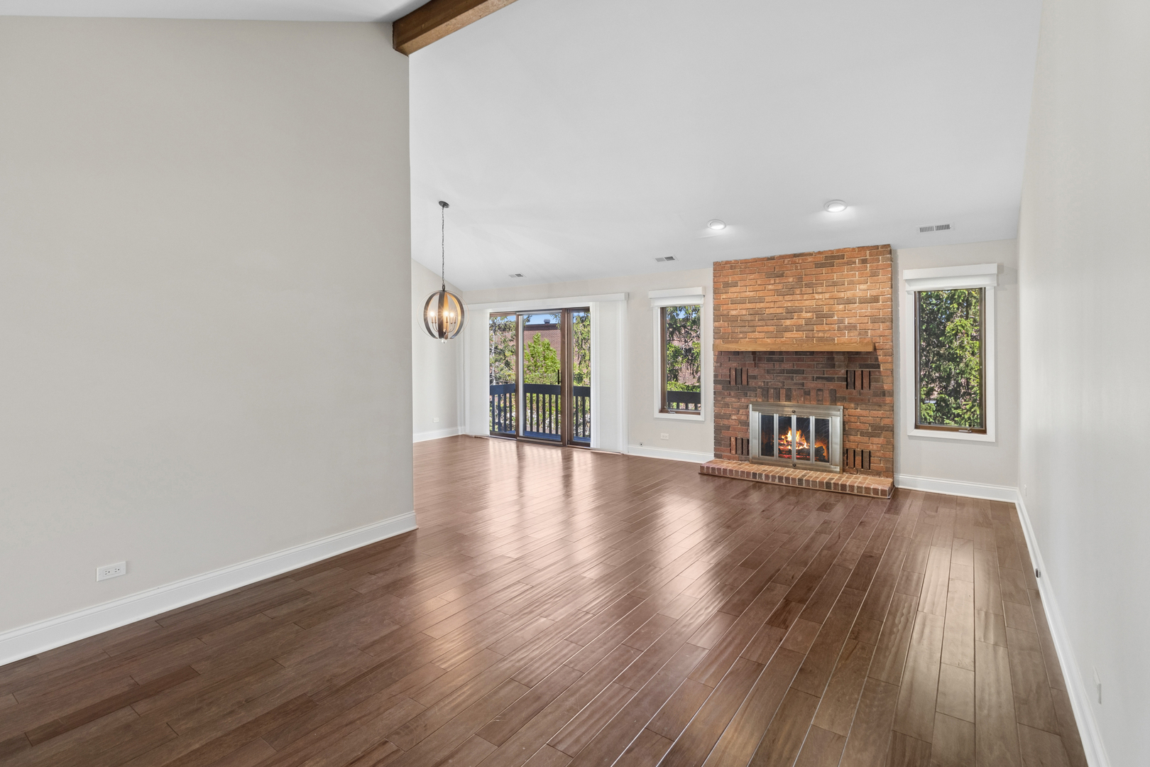 1659 N Belmont Court Unit: 1659