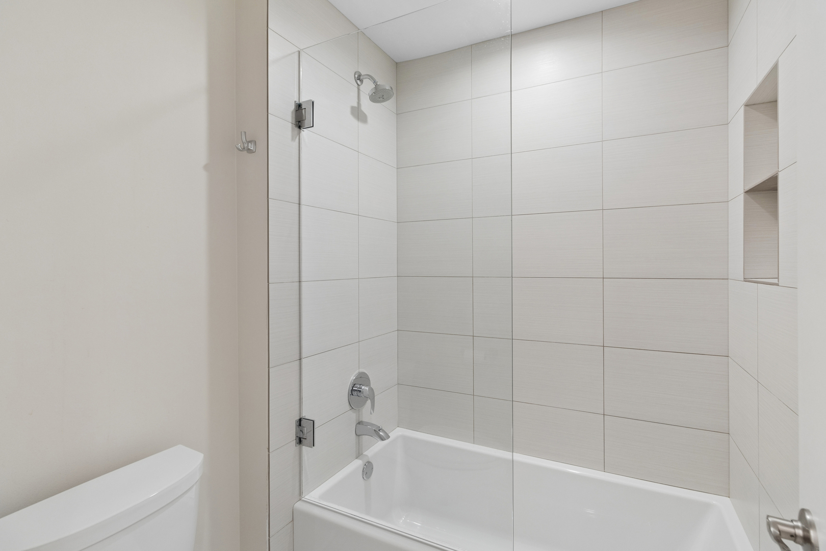 1659 N Belmont Court Unit: 1659