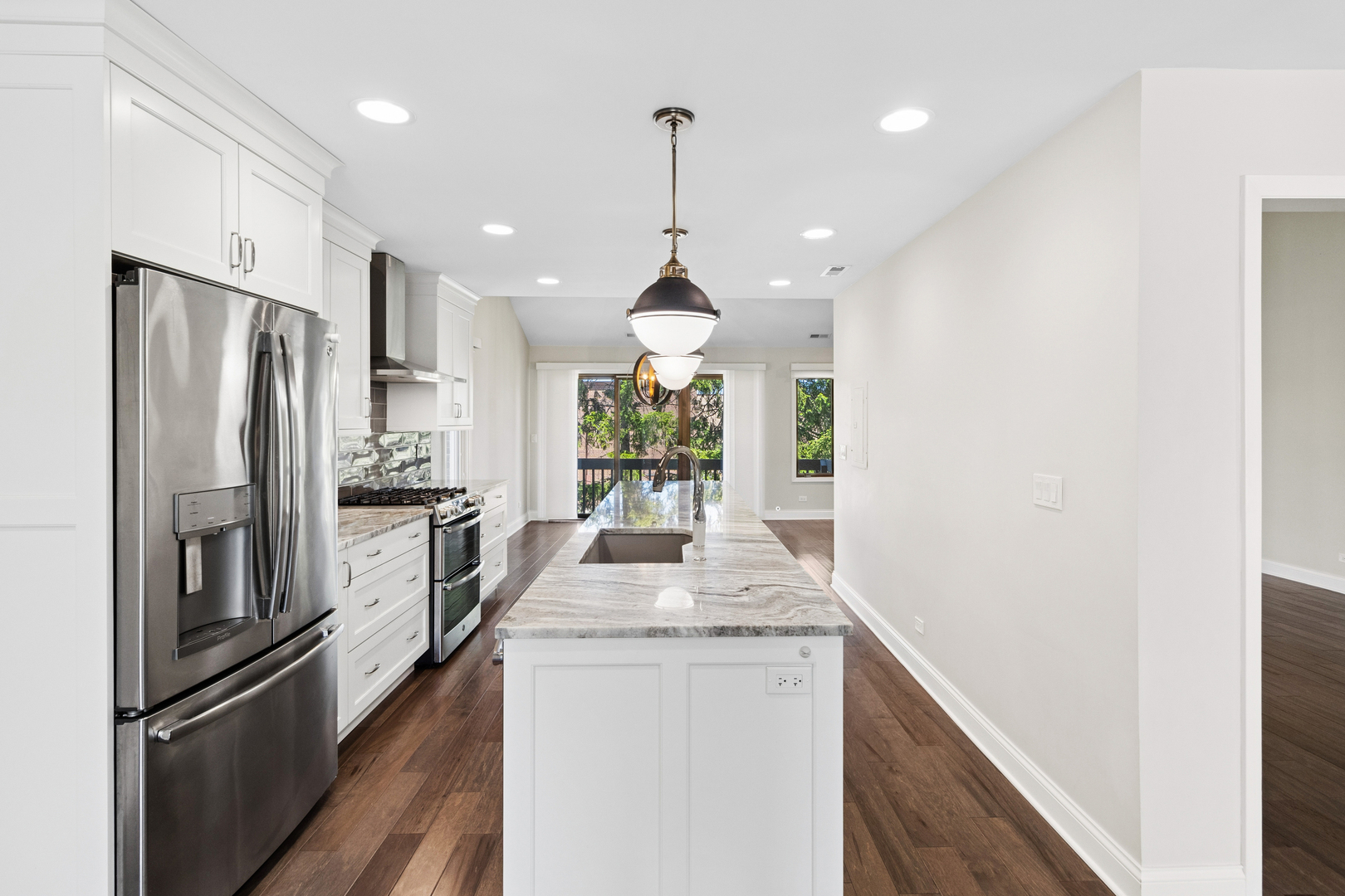1659 N Belmont Court Unit: 1659