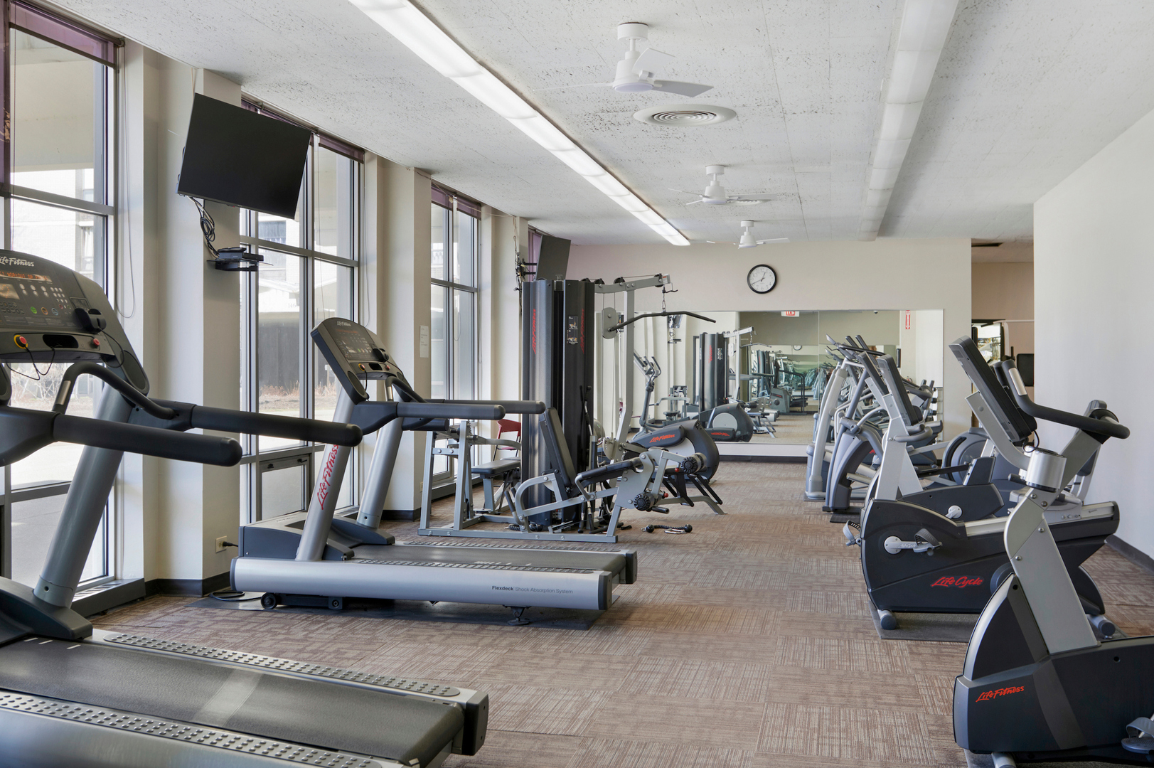1455 N Sandburg Terrace Unit: 1105