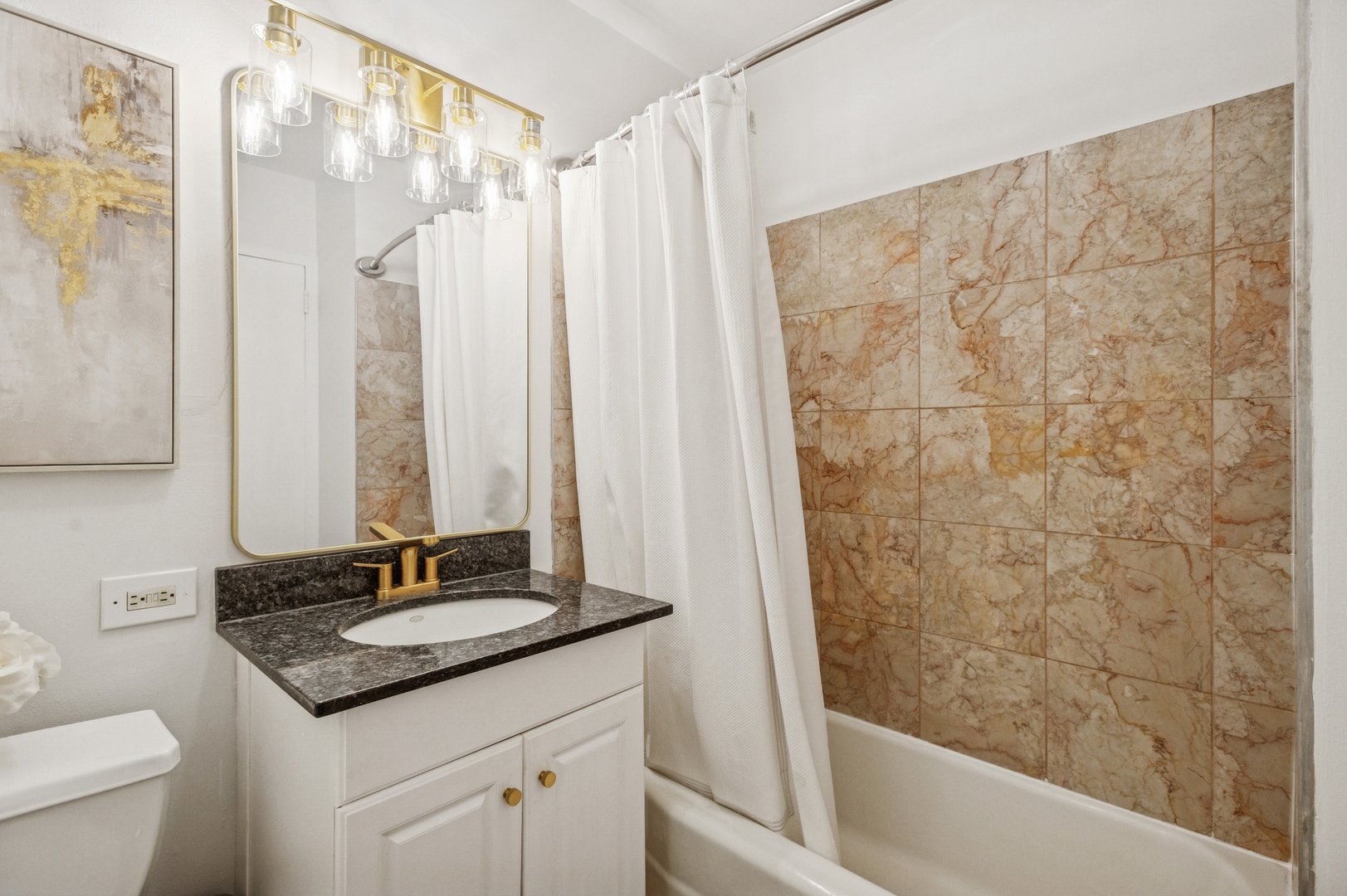 1455 N Sandburg Terrace Unit: 1105