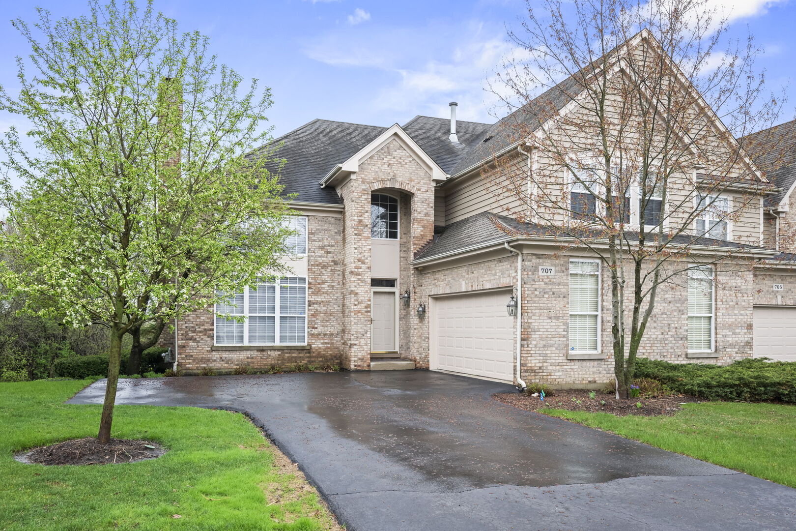 707 Stone Canyon Circle