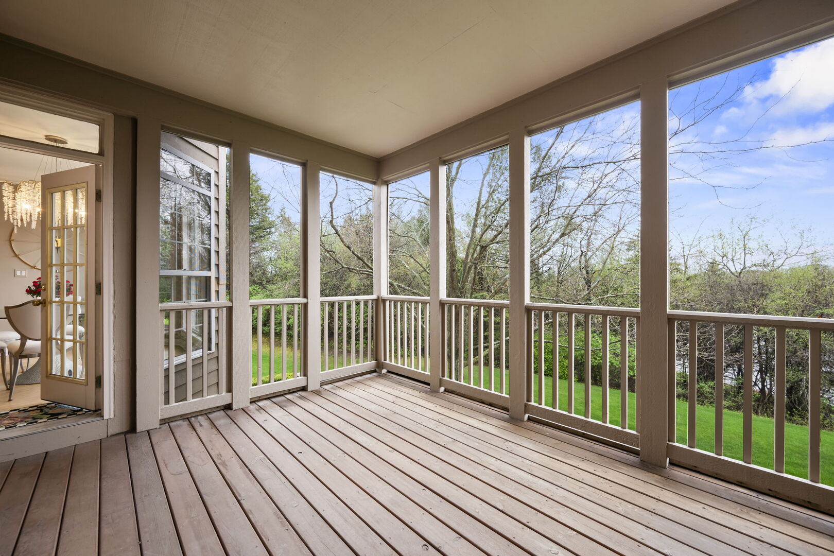 707 Stone Canyon Circle