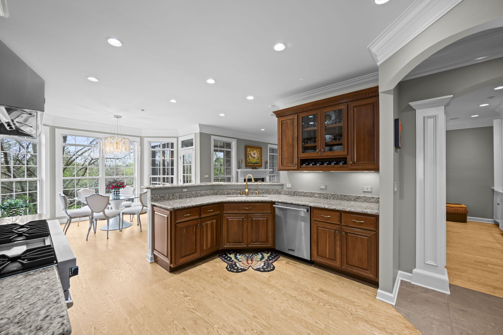 707 Stone Canyon Circle