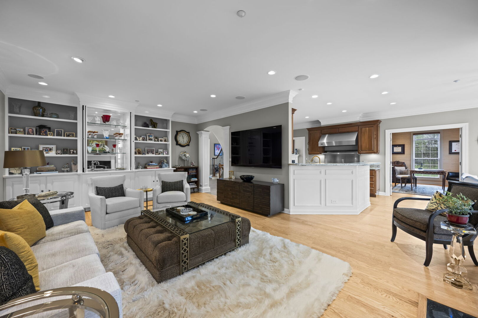 707 Stone Canyon Circle
