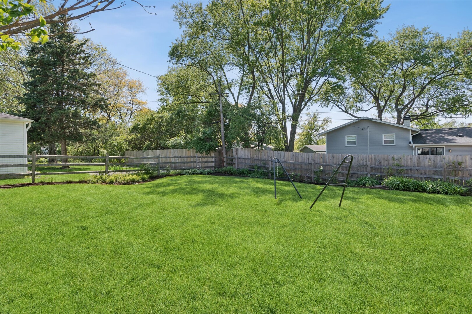 5324 Clover Drive