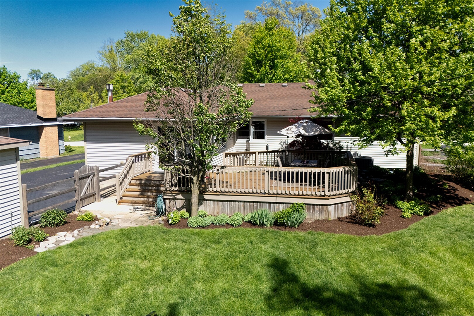 5324 Clover Drive