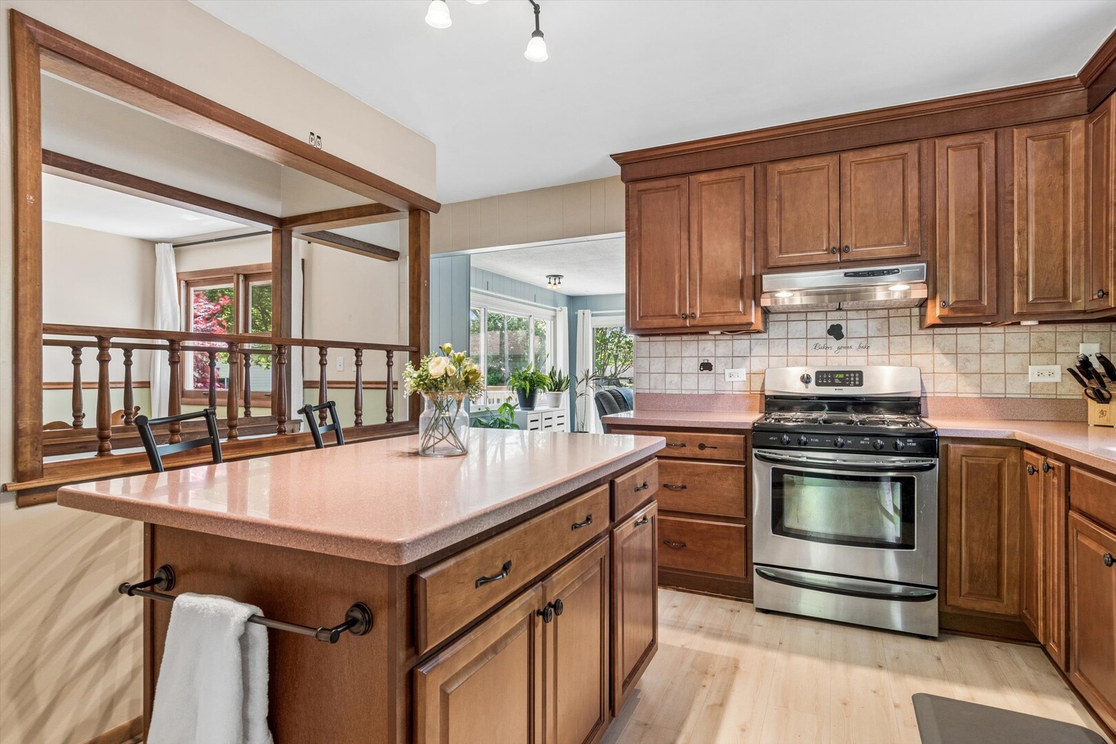5324 Clover Drive