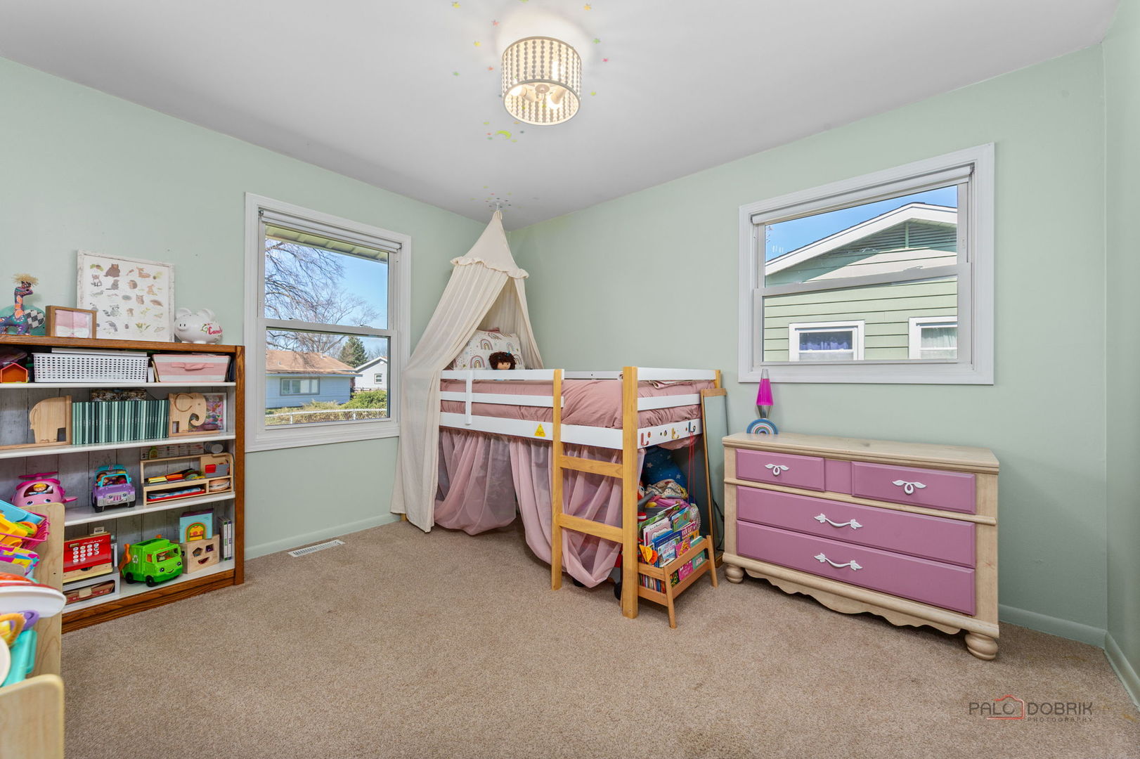 1220 Hemlock Drive