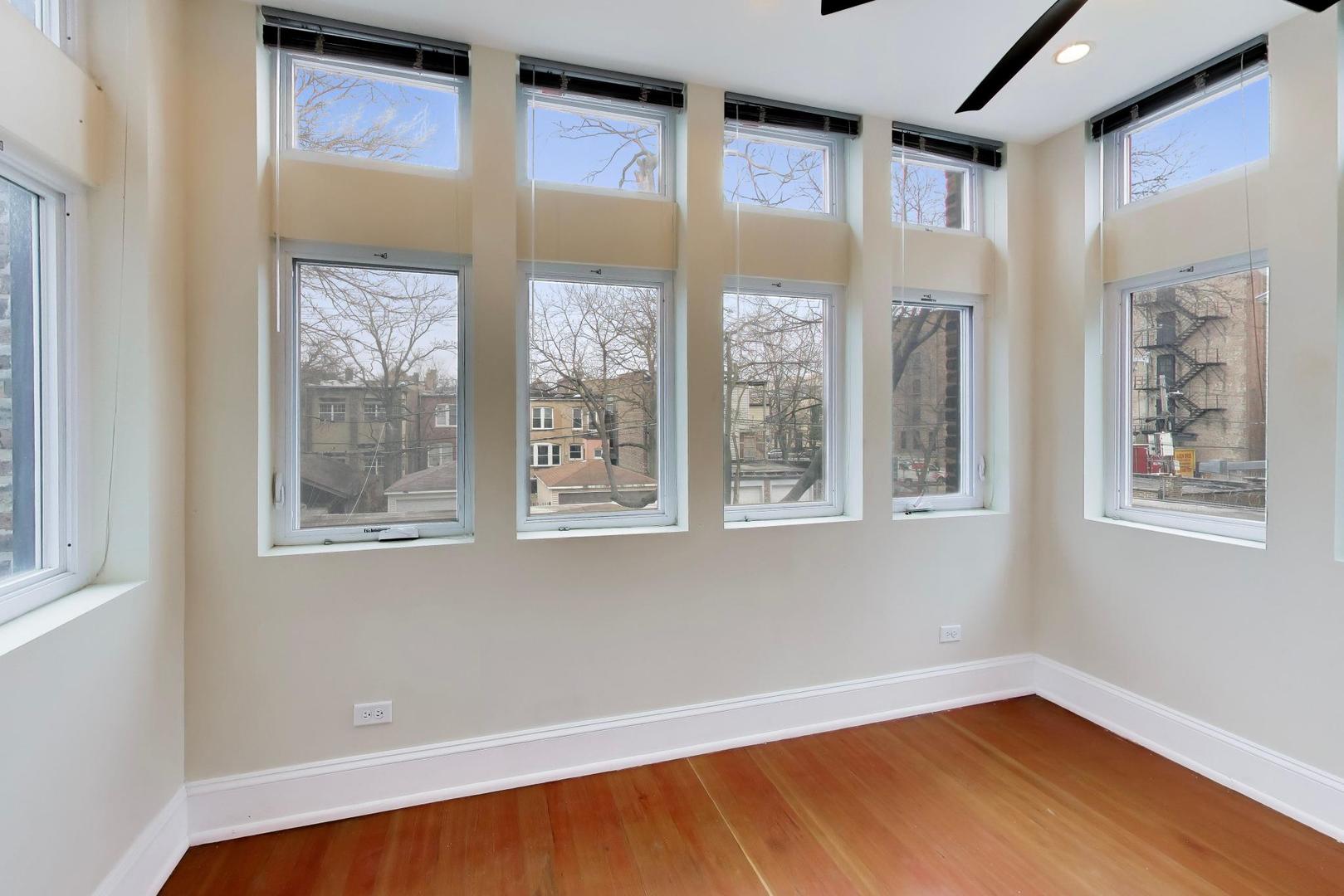 825 E Drexel Square Unit: 2