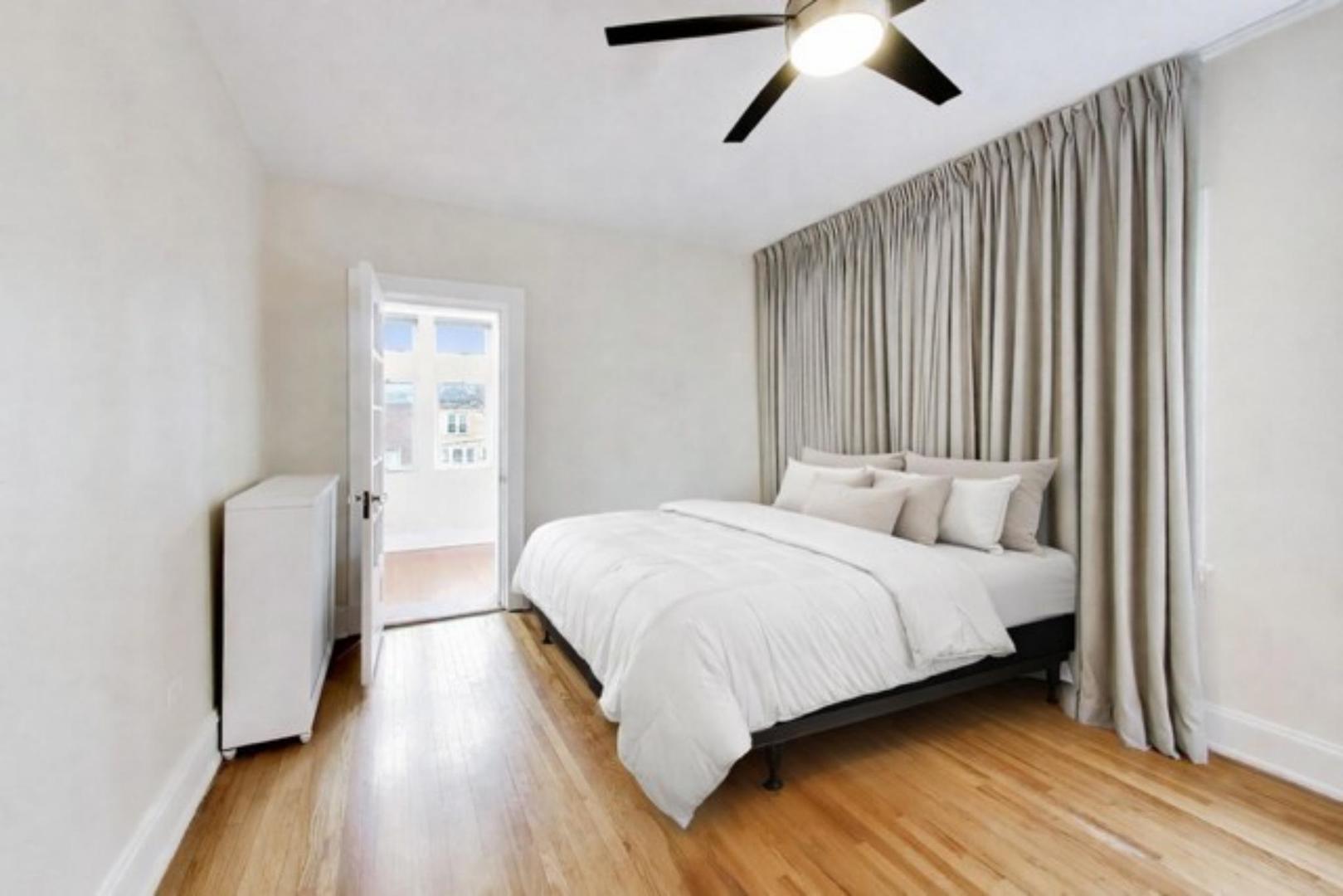 825 E Drexel Square Unit: 2