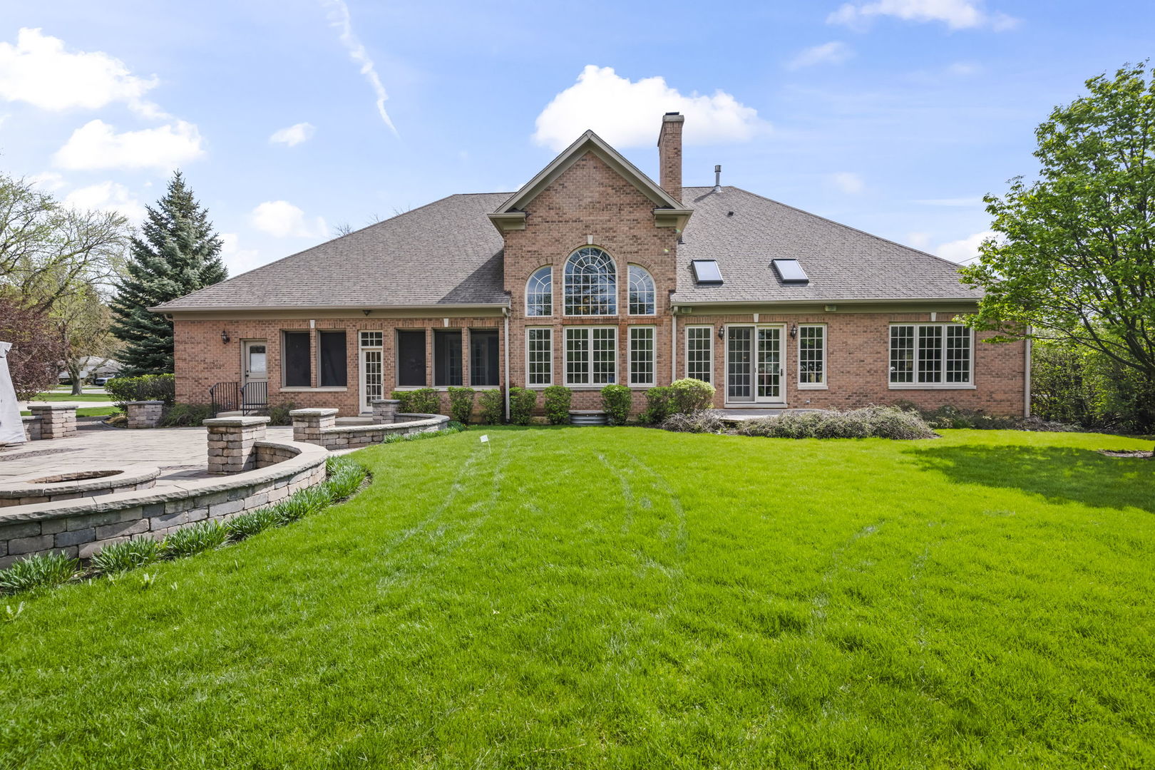 502 Forest View Avenue