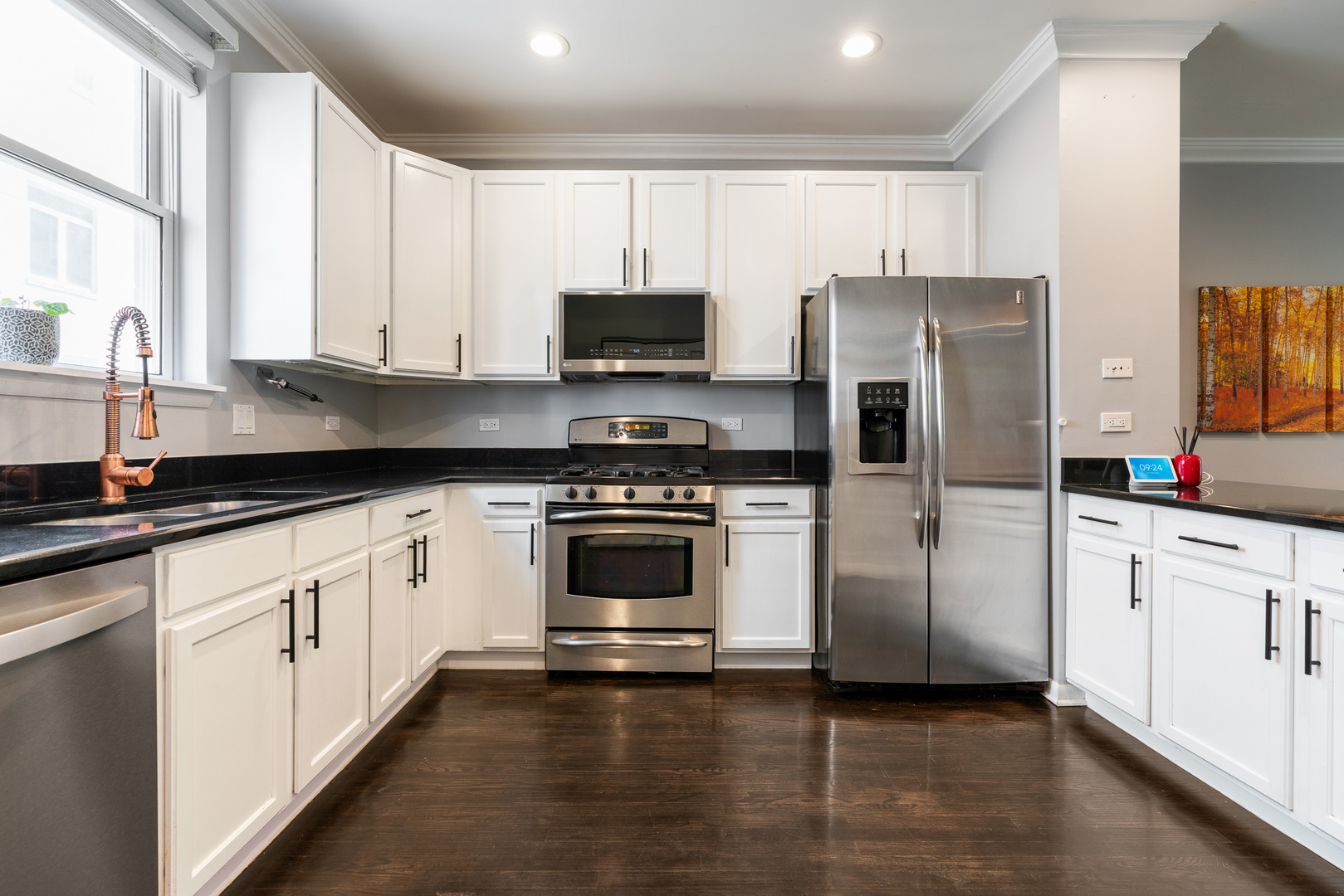 1826 S Michigan Avenue Unit: F
