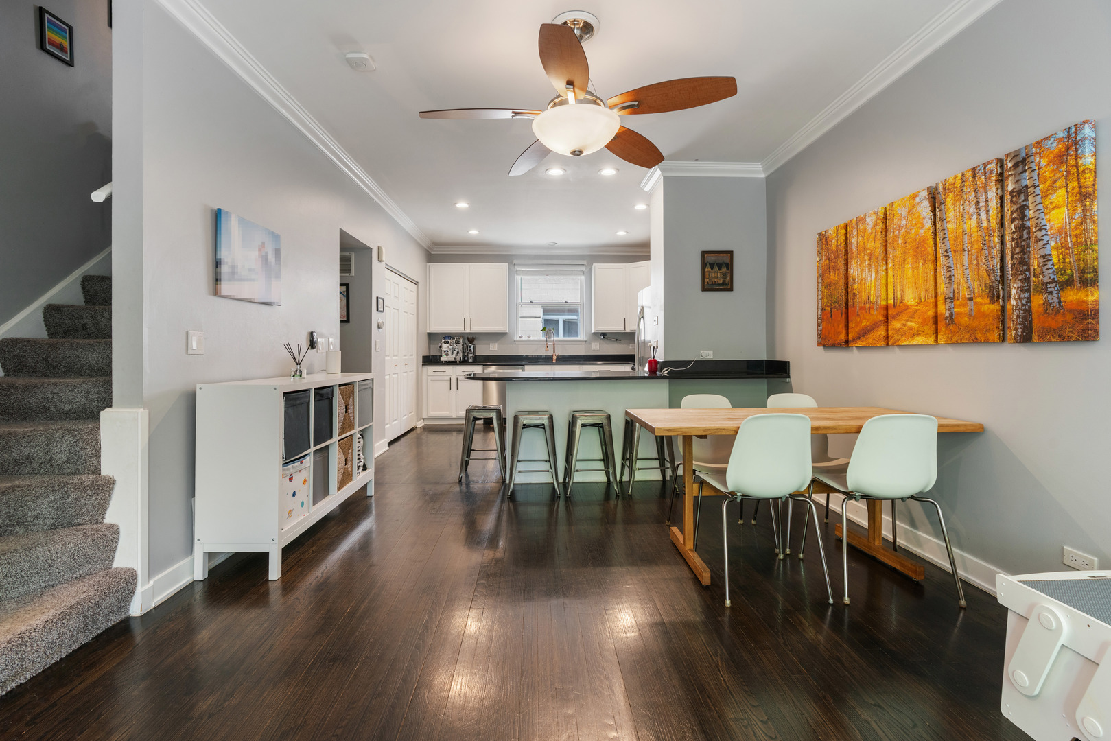1826 S Michigan Avenue Unit: F