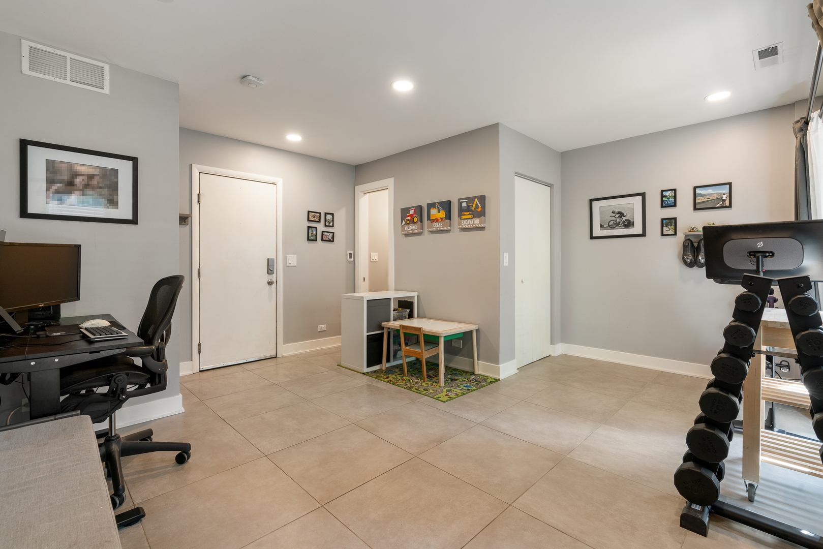 1826 S Michigan Avenue Unit: F