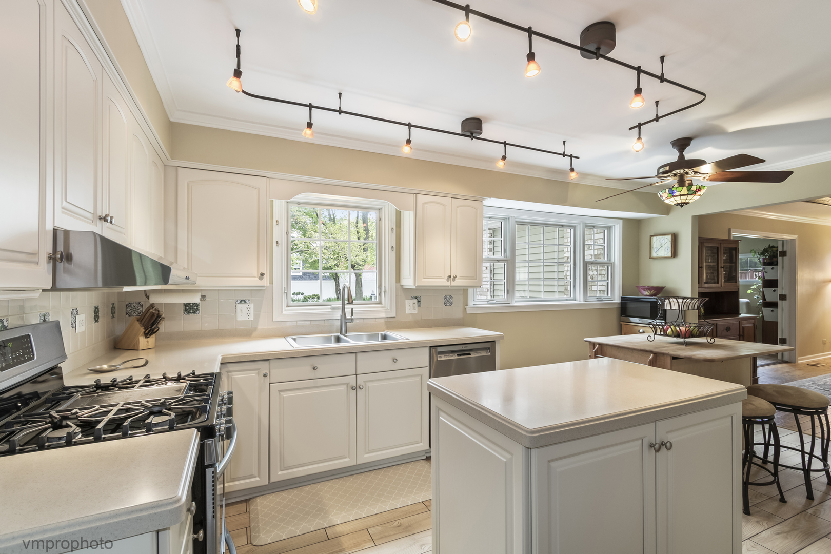 1059 W Chatham Drive
