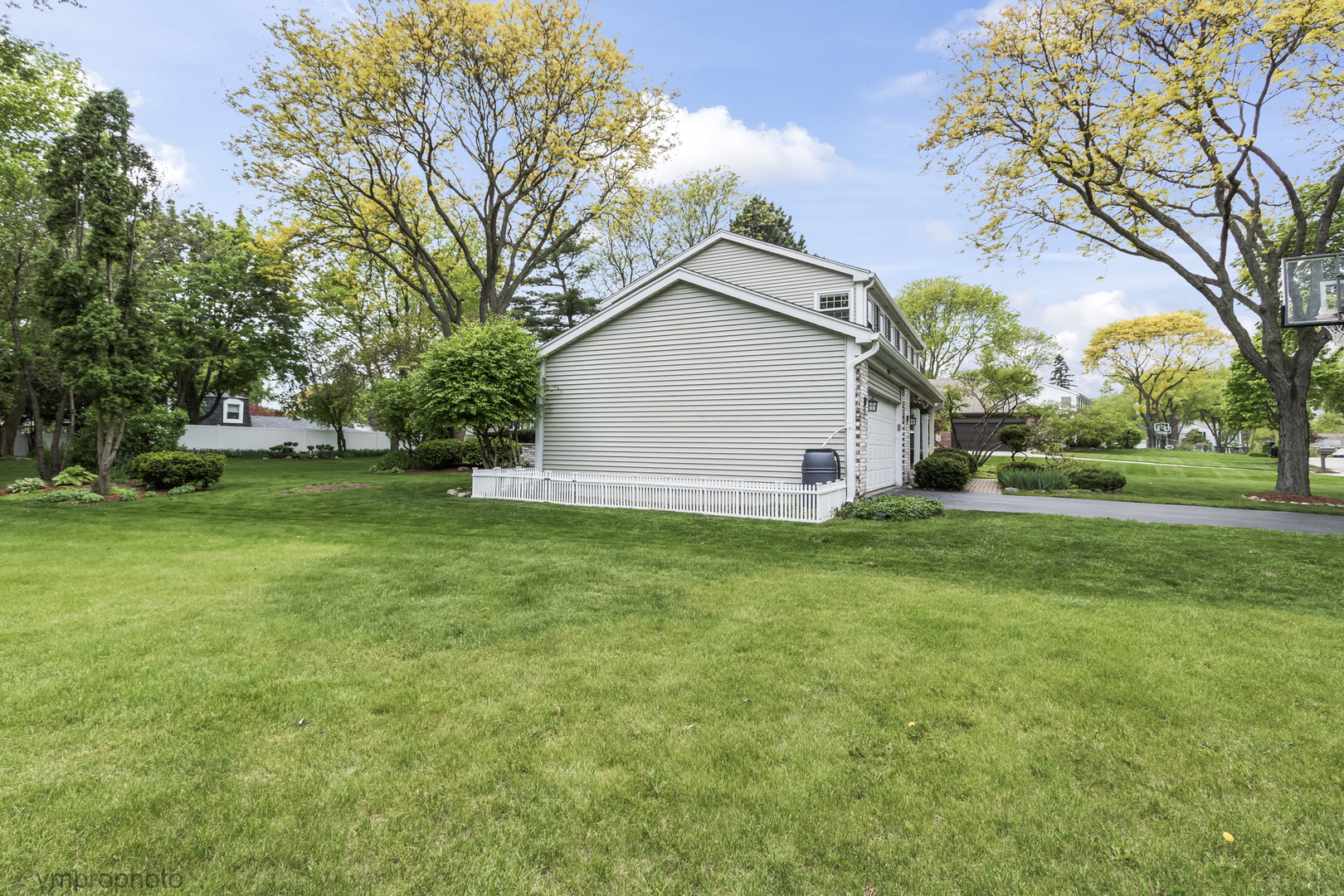 1059 W Chatham Drive