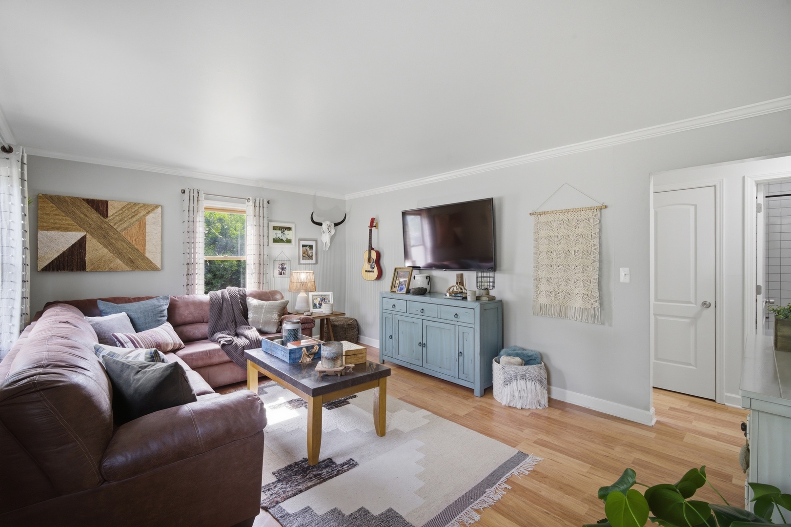 1010 Sunnyside Avenue