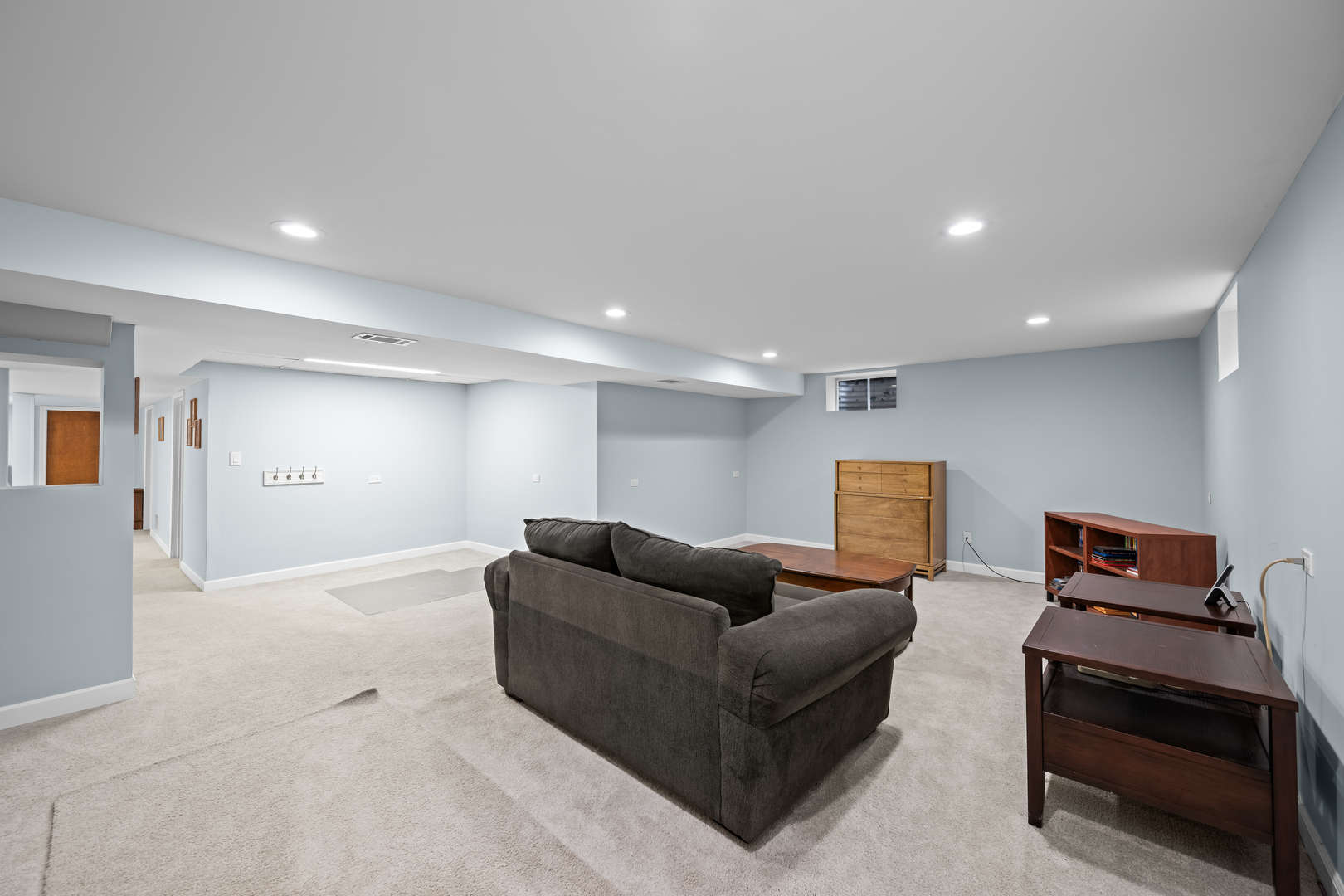16 S Maple Lane