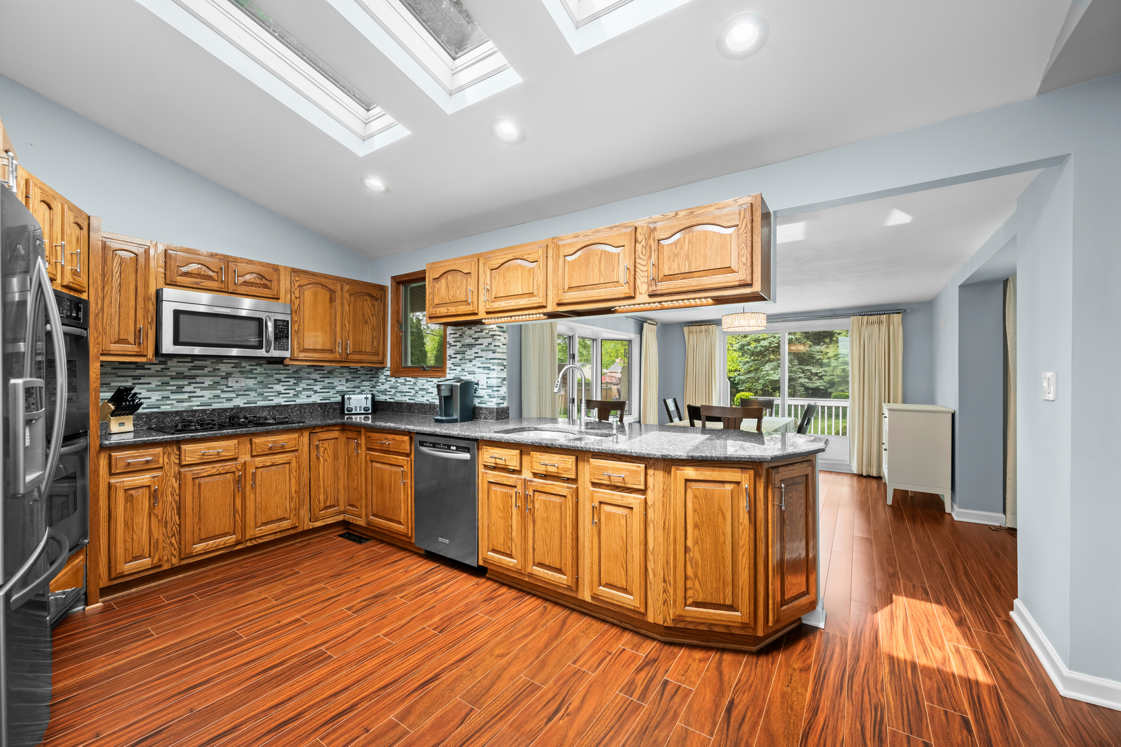 16 S Maple Lane