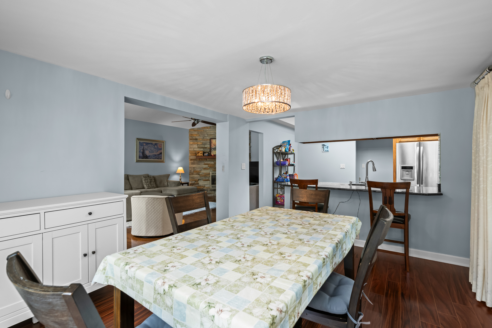 16 S Maple Lane