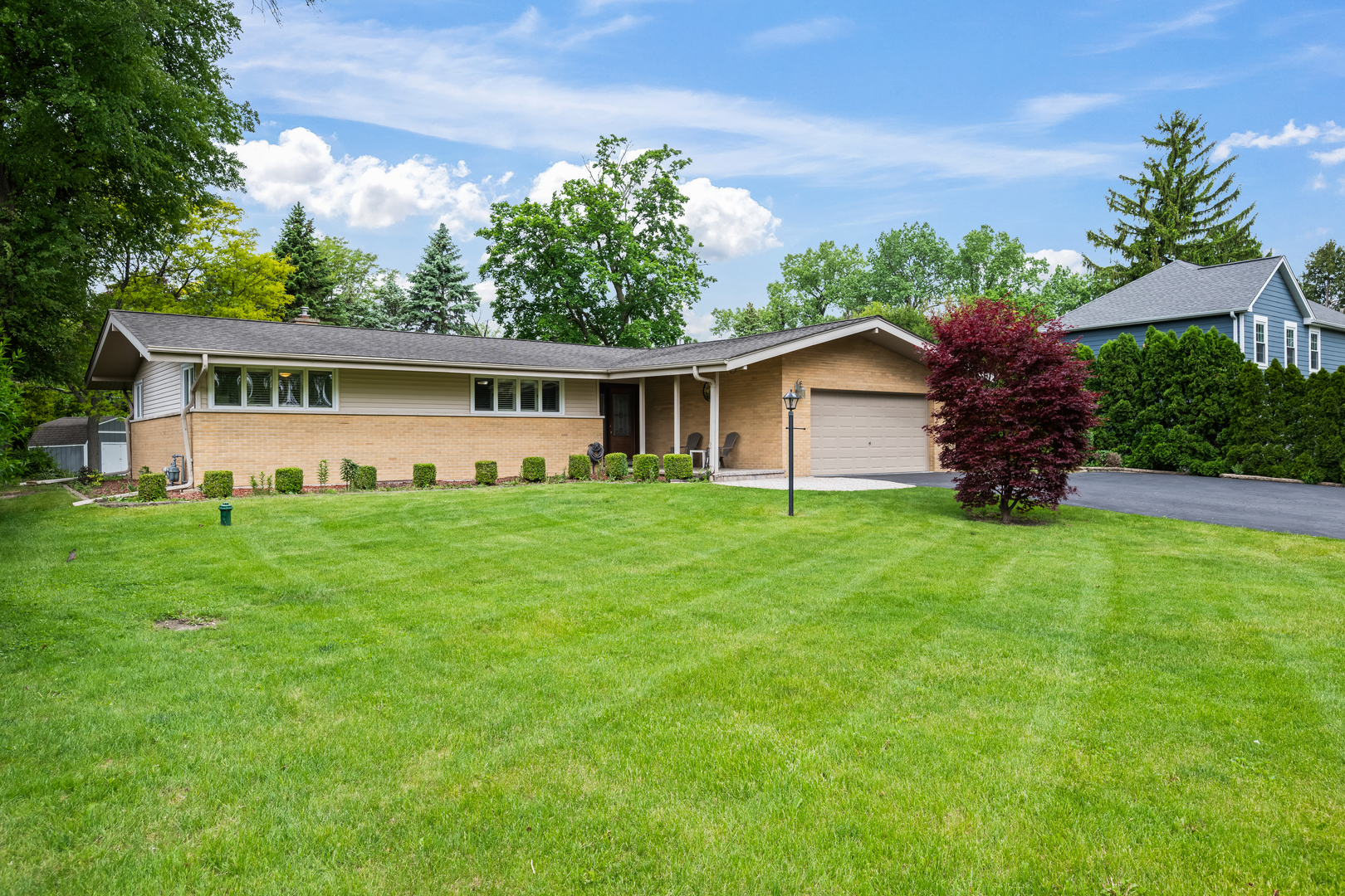 16 S Maple Lane
