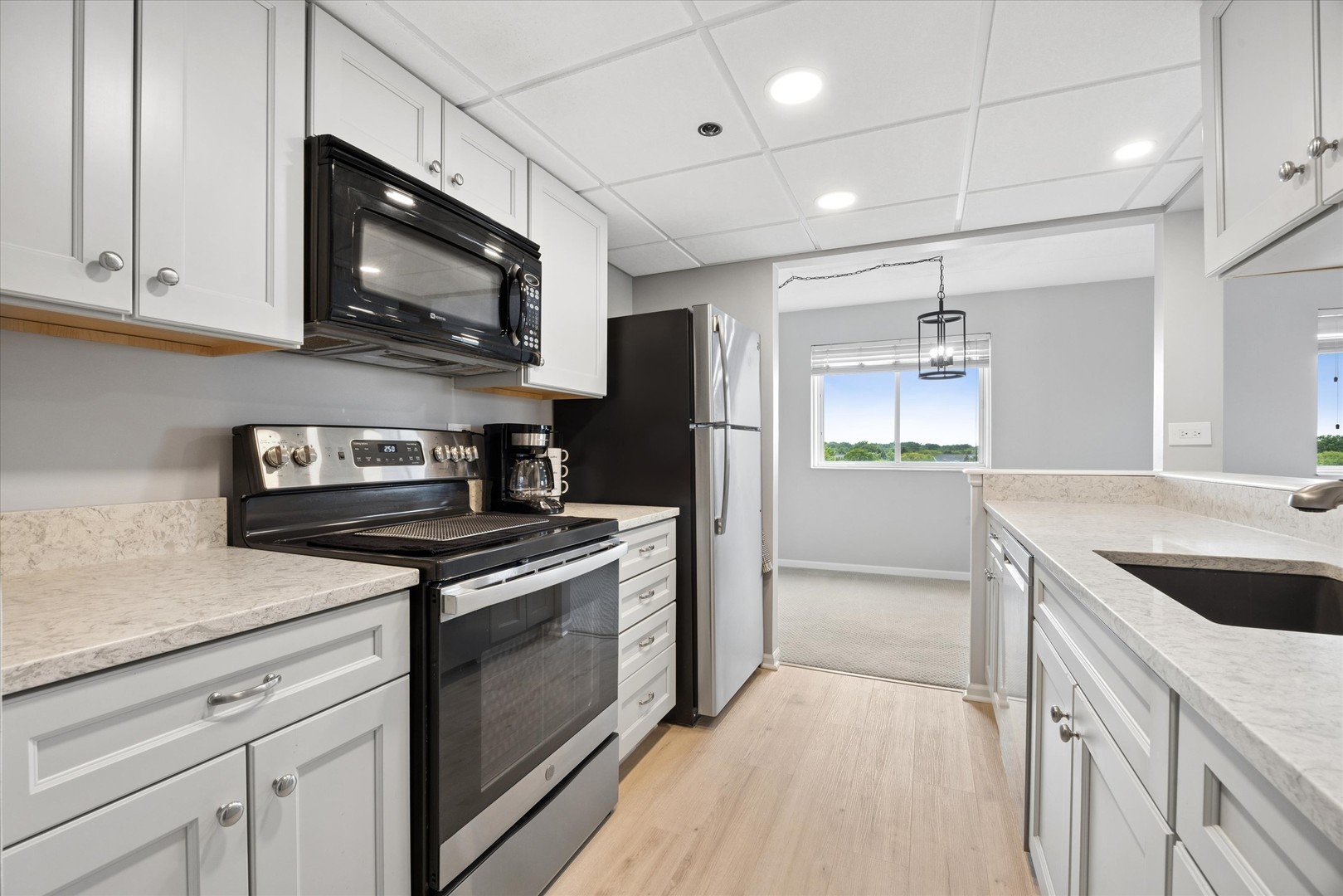 1 Bloomingdale Place Unit: 502