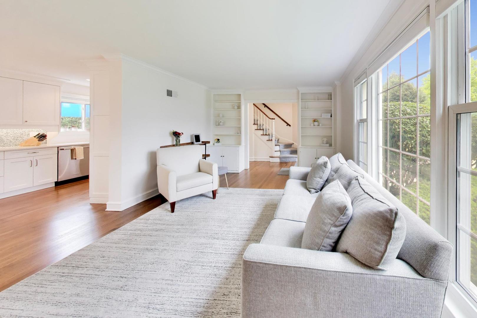 434 S Beverly Lane