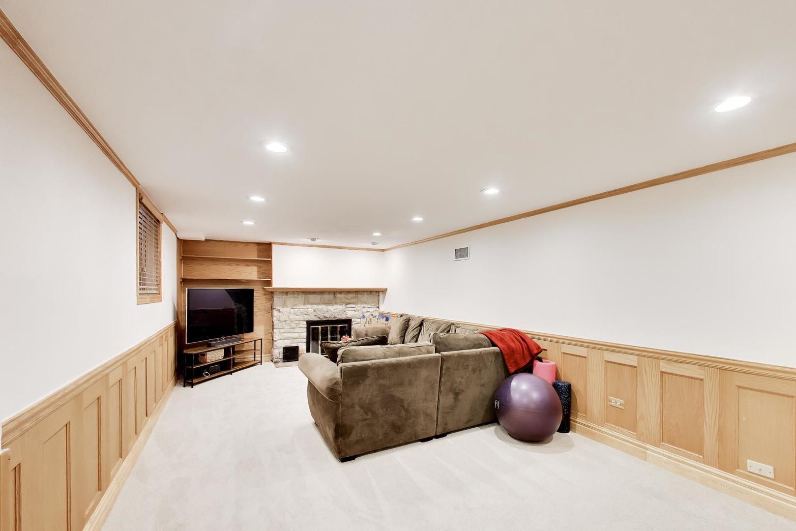 434 S Beverly Lane