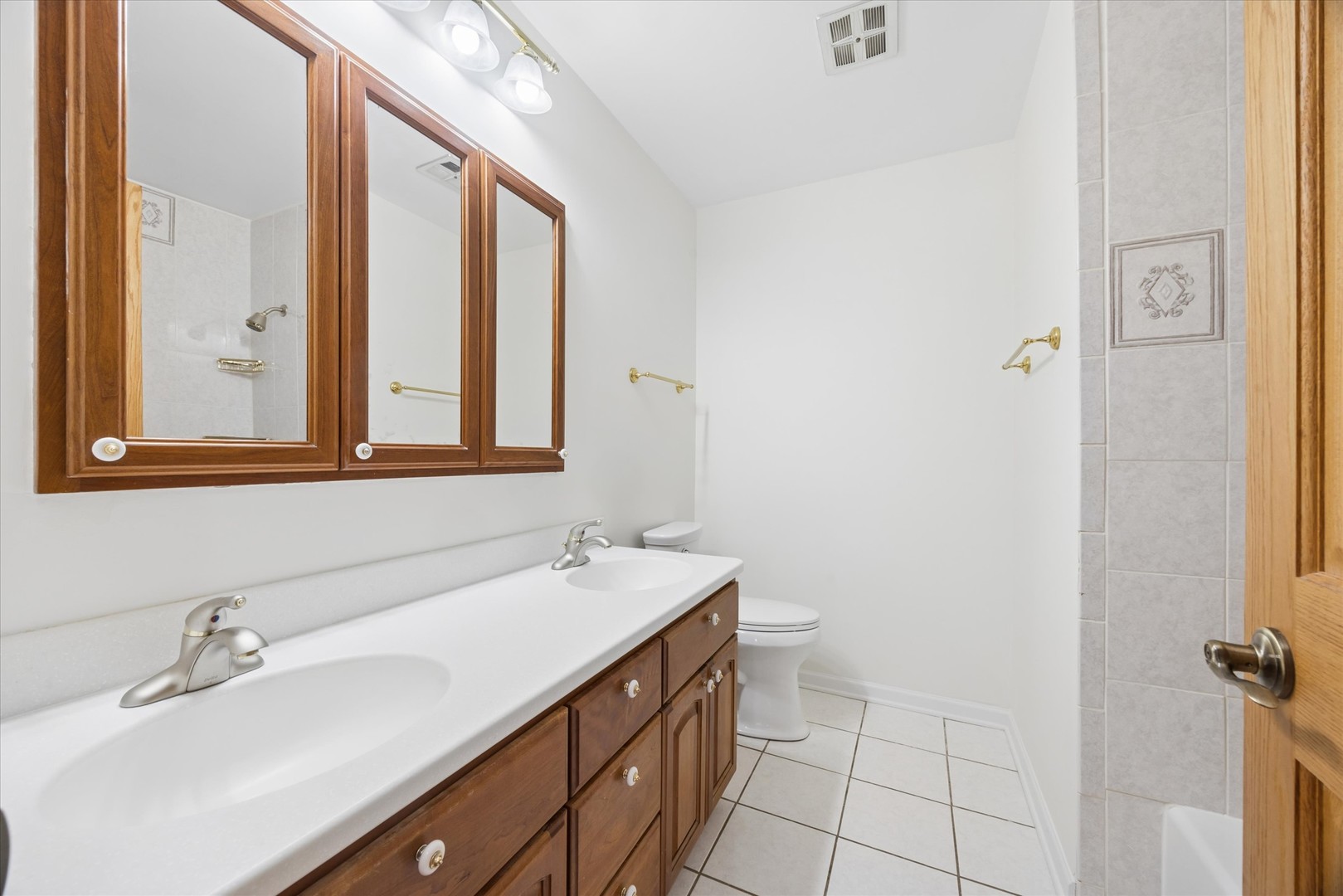 1423 Colony Court