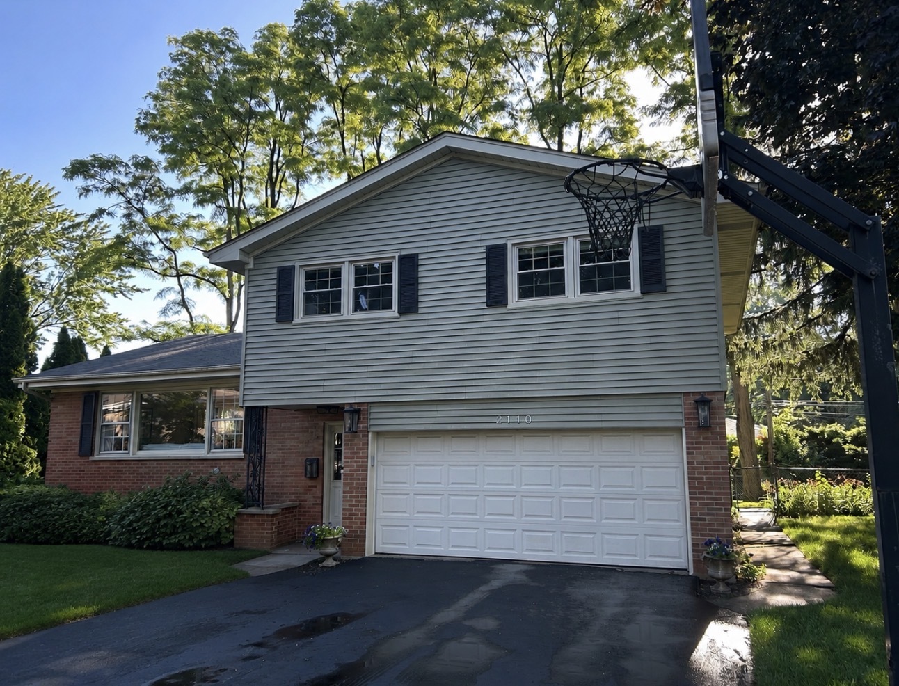 2110 E Fremont Court