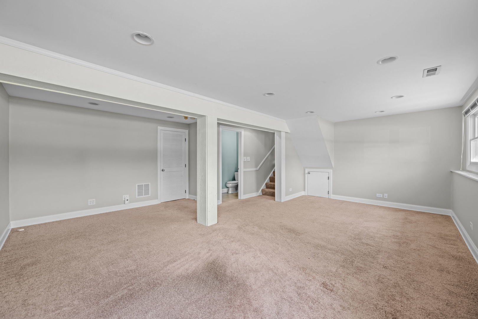 515 W Tanglewood Drive