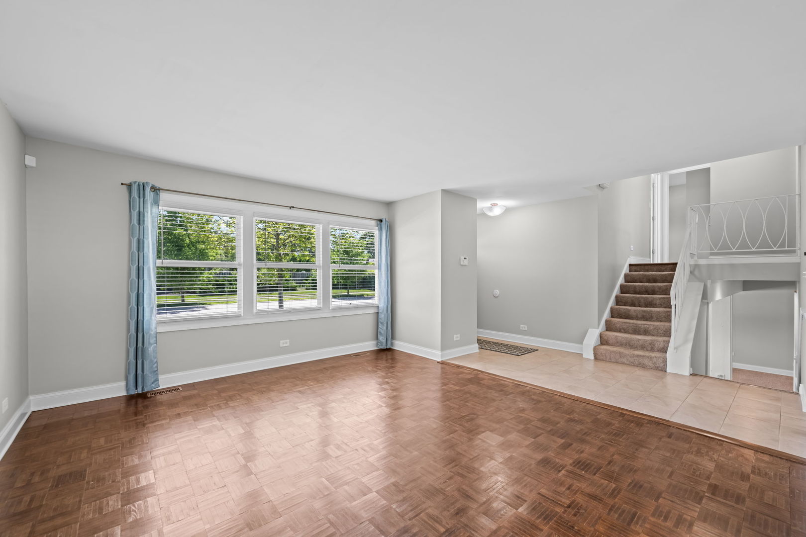 515 W Tanglewood Drive