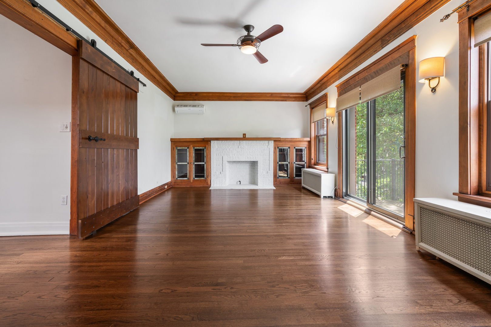 3739 N Wilton Avenue Unit: 3S