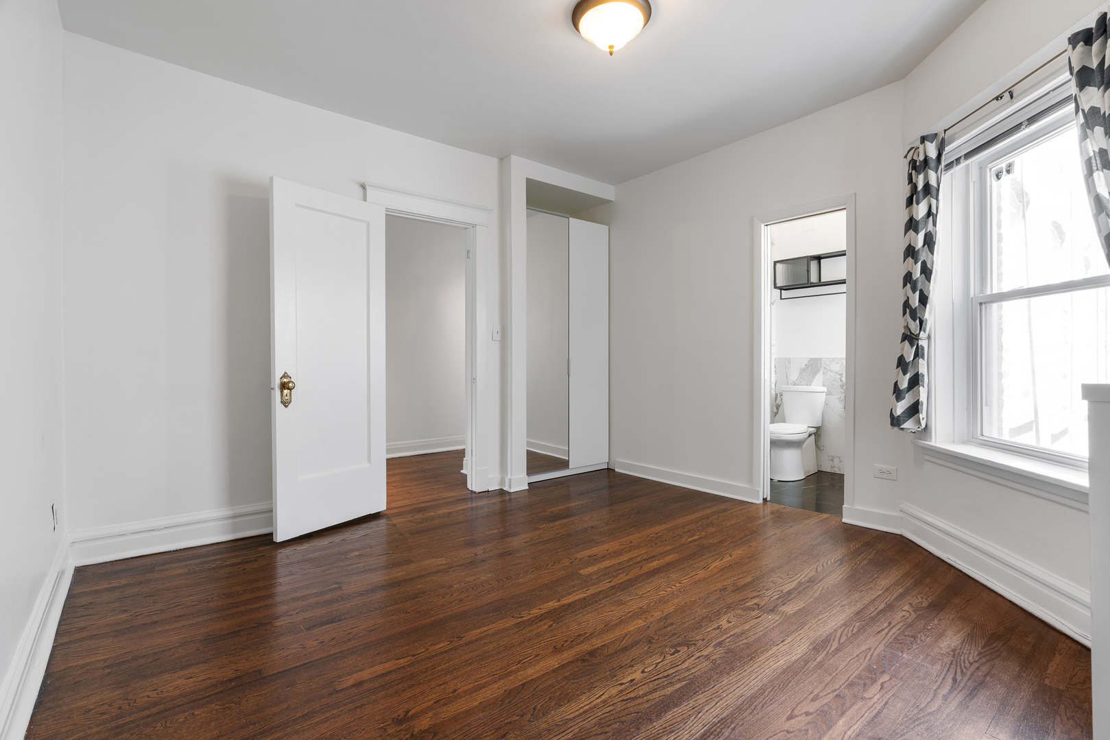 3739 N Wilton Avenue Unit: 3S
