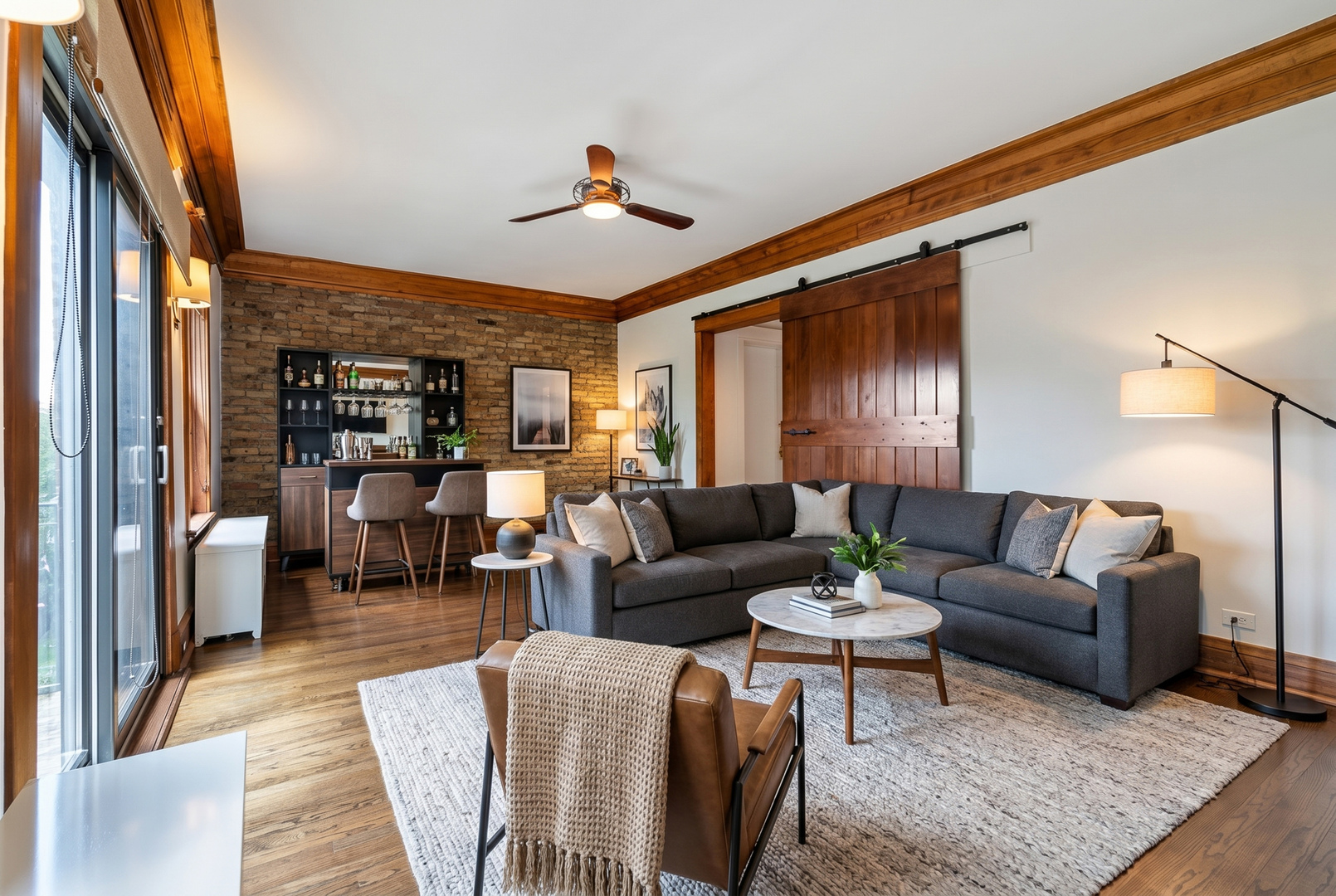 3739 N Wilton Avenue Unit: 3S