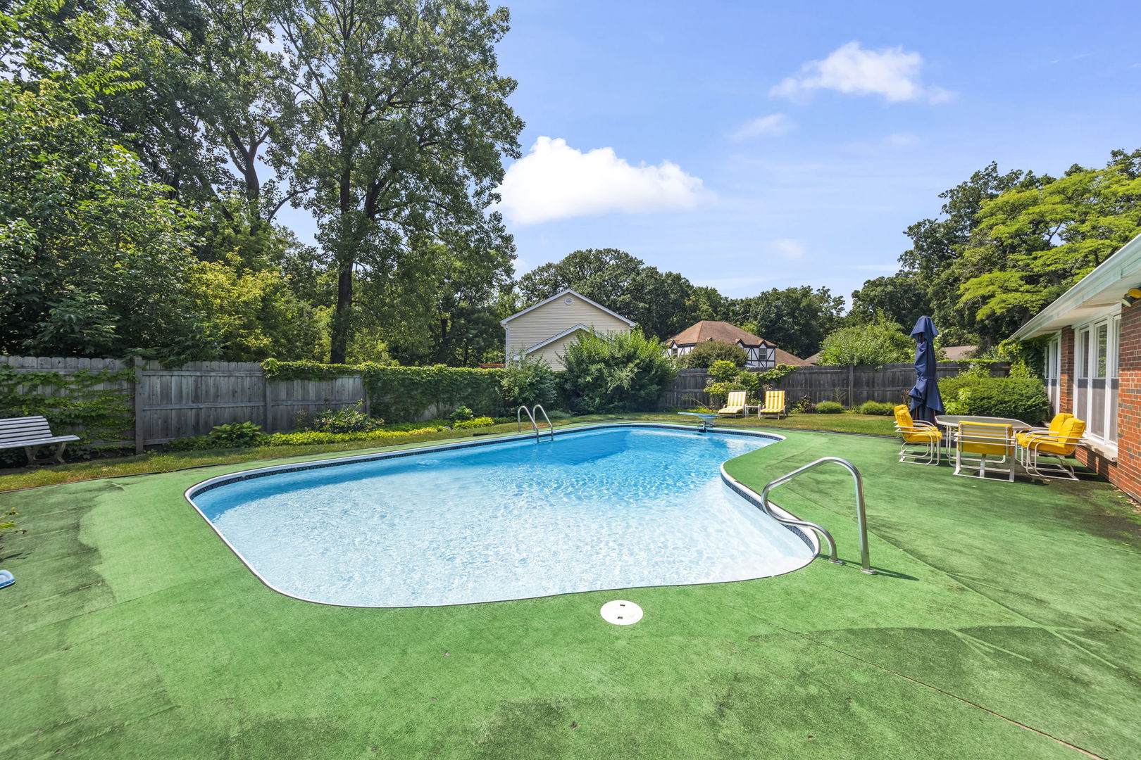 1 Oak Creek Road