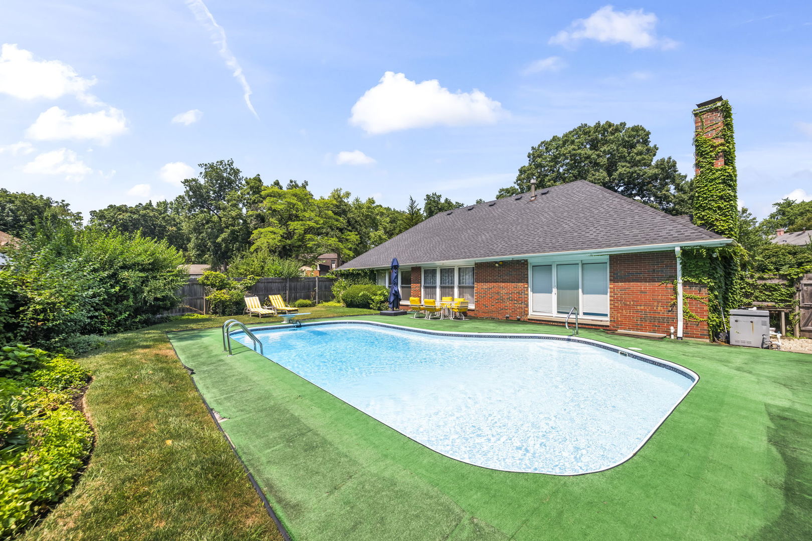 1 Oak Creek Road